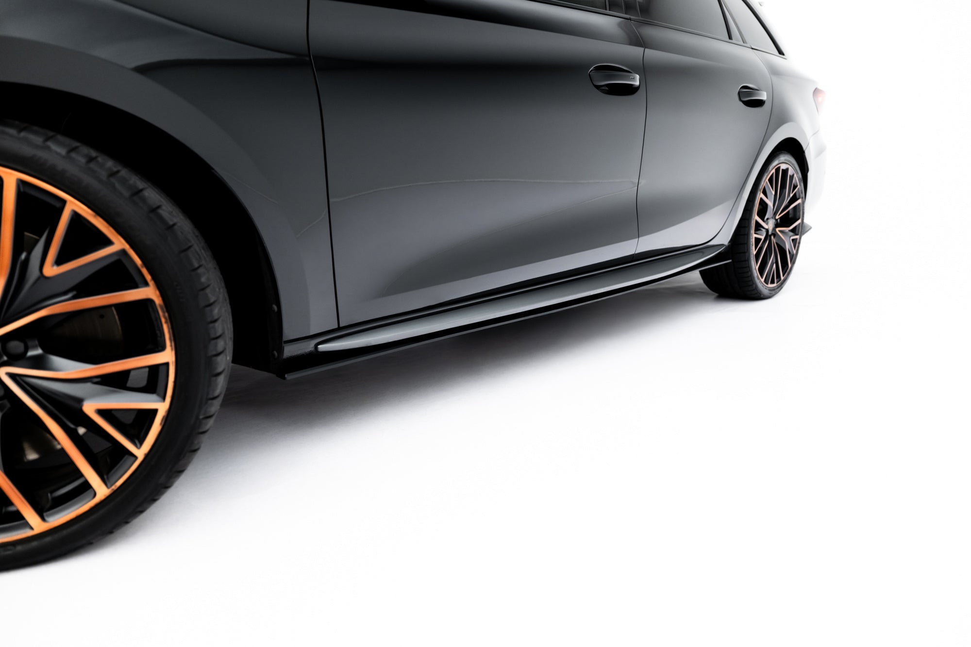 Maxton Design Street Pro Side Skirts Diffusers para Cupra Leon ST / Hatchback Aero Mk1 / Mk1 Facelift - imagen 2