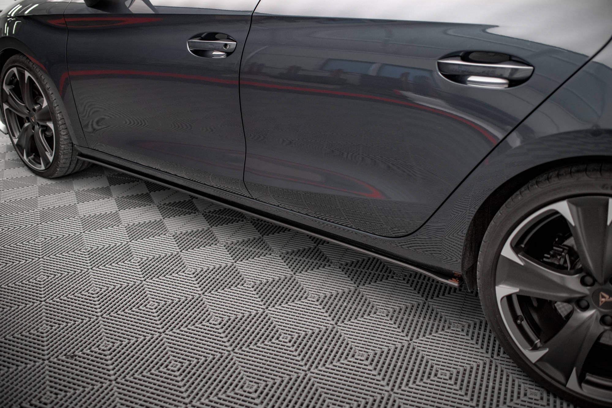 Maxton Design Street Pro Side Skirts Diffusers para Cupra Leon ST / Hatchback Mk1 / Mk1 Facelift - imagen 1
