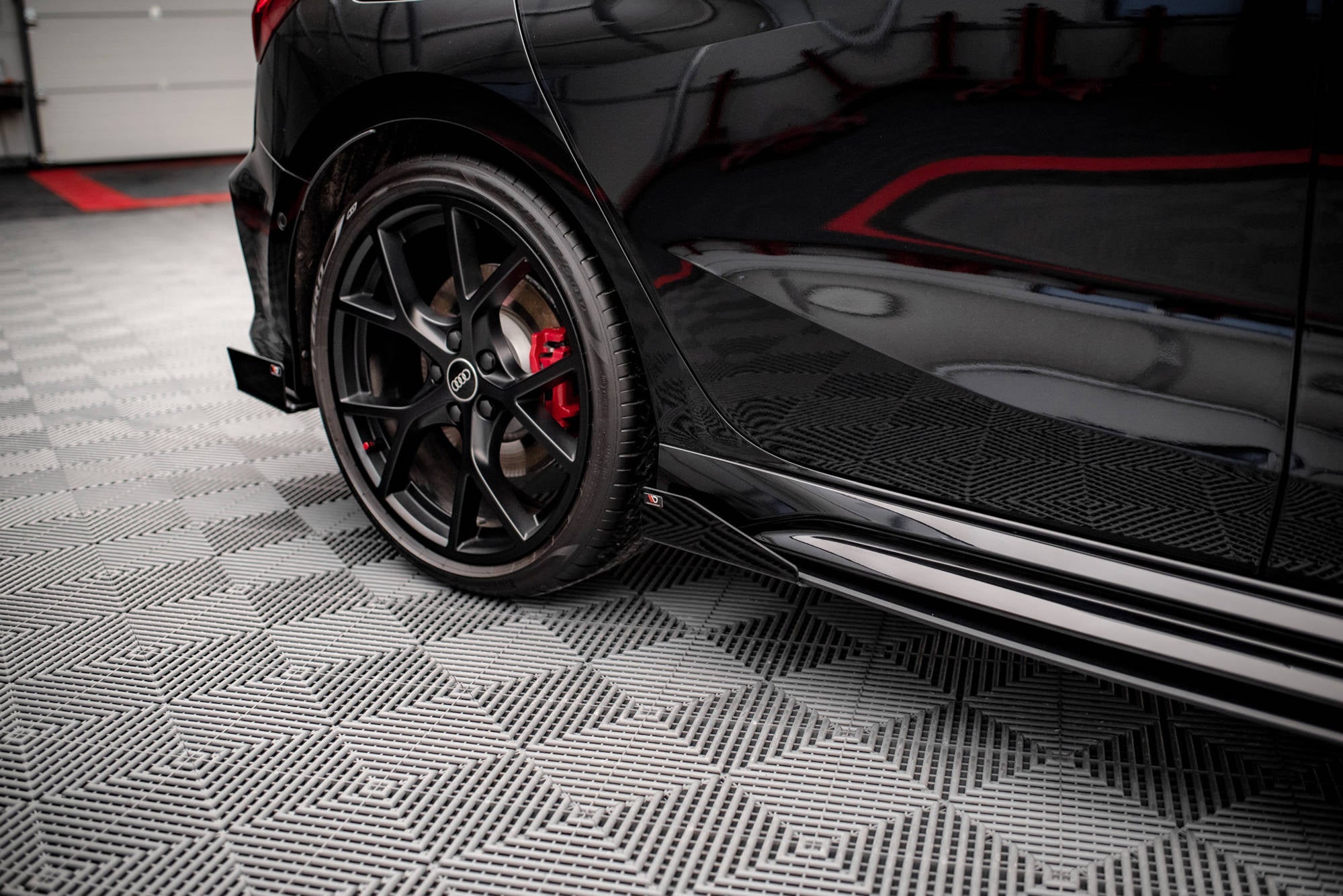 Maxton Design Street Pro Side Skirts Diffusers + Flaps para Audi RS3 Sportback 8Y - imagen 3