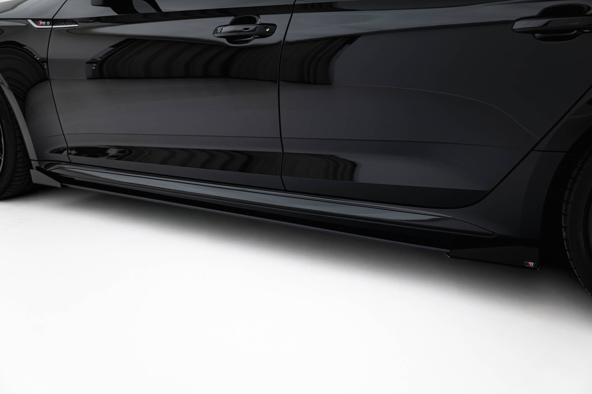 Maxton Design Street Pro Side Skirts Diffusers + Flaps para Audi RS5 Sportback F5 - imagen 3