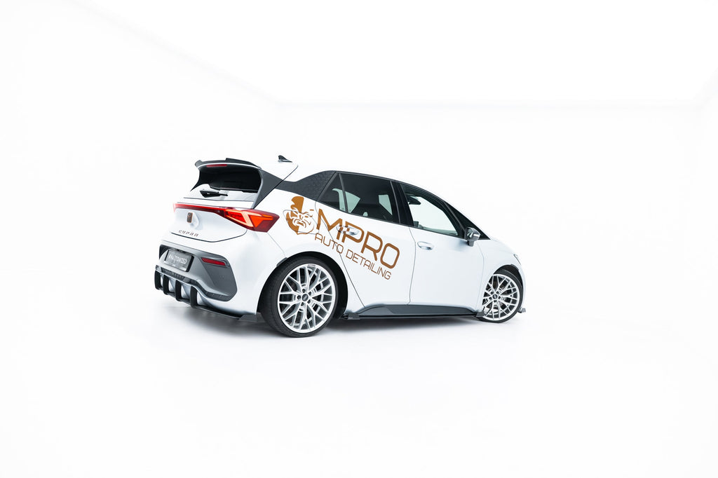 Maxton Design Street Pro Side Skirts Diffusers + Flaps para Cupra Born Mk1 - imagen 1