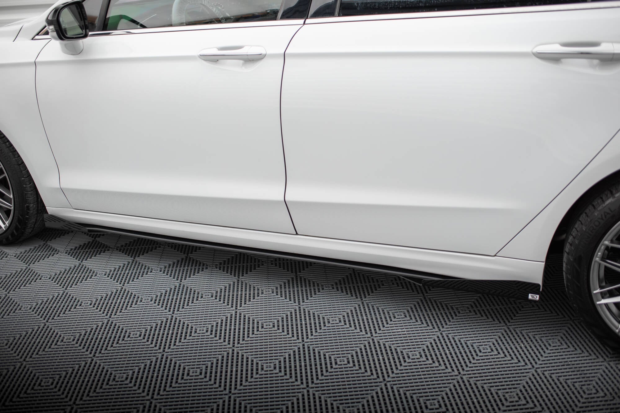 Maxton Design Street Pro Side Skirts Diffusers + Flaps para Ford Mondeo Sport Mk5 Facelift / Fusion Sport Mk2 Facelift - imagen 2