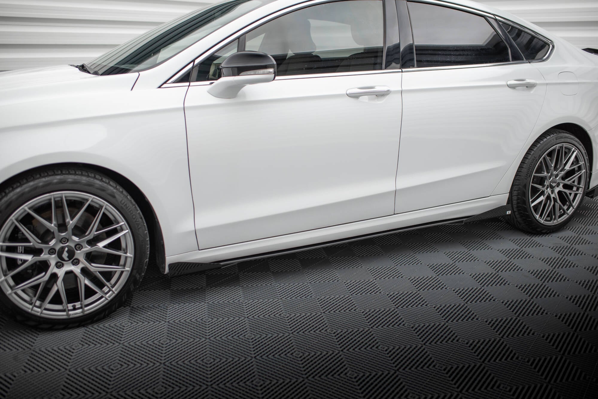 Maxton Design Street Pro Side Skirts Diffusers + Flaps para Ford Mondeo Sport Mk5 Facelift / Fusion Sport Mk2 Facelift - imagen 1