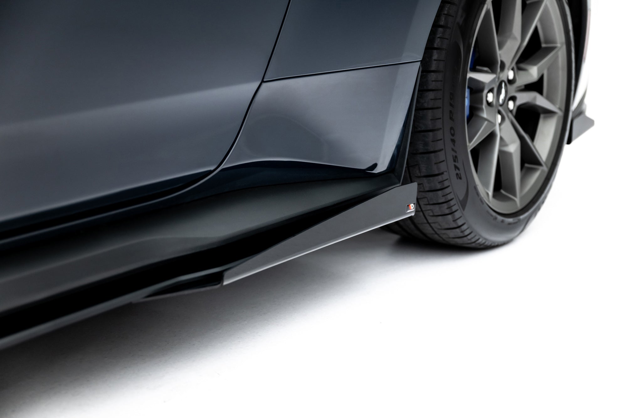 Maxton Design Street Pro Side Skirts Diffusers + Flaps para Ford Mustang Dark Horse Mk7 - imagen 4