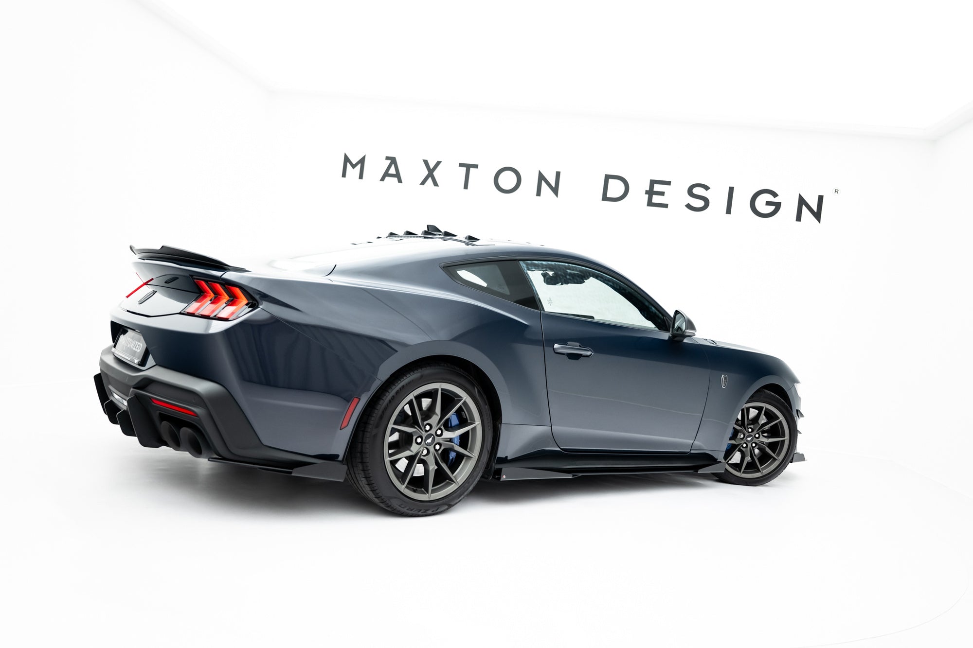 Maxton Design Street Pro Side Skirts Diffusers + Flaps para Ford Mustang Dark Horse Mk7 - imagen 1