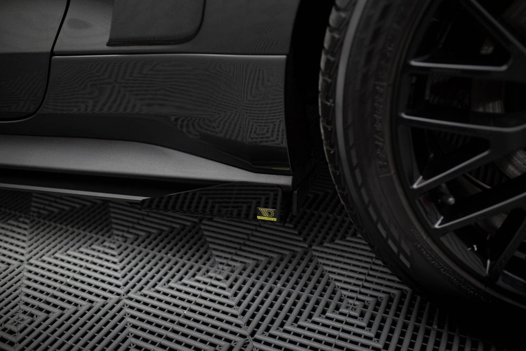 Maxton Design Street Pro Side Skirts Diffusers + Flaps para Ford Mustang GT Mk6 - imagen 4