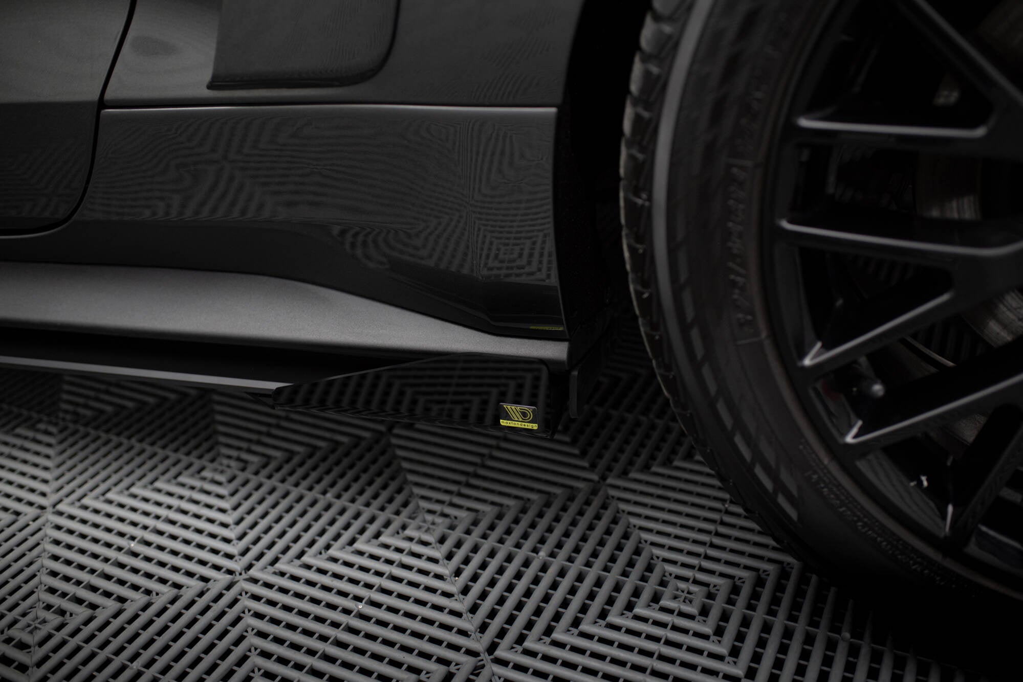 Maxton Design Street Pro Side Skirts Diffusers + Flaps para Ford Mustang GT Mk6 - imagen 4