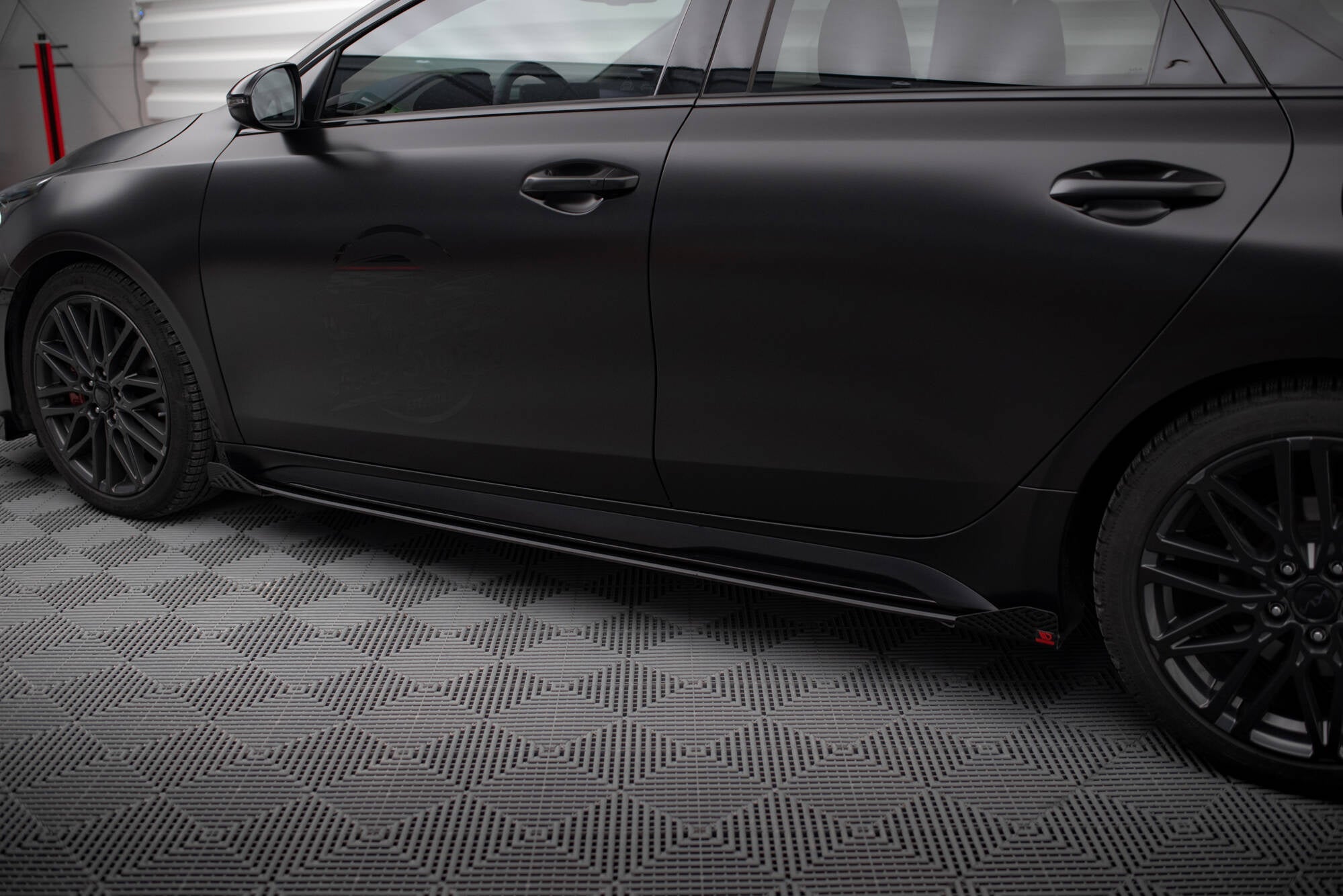 Maxton Design Street Pro Side Skirts Diffusers + Flaps para Kia Proceed GT / GT-Line Mk1 Facelift / Ceed GT Mk3 Facelift - imagen 3
