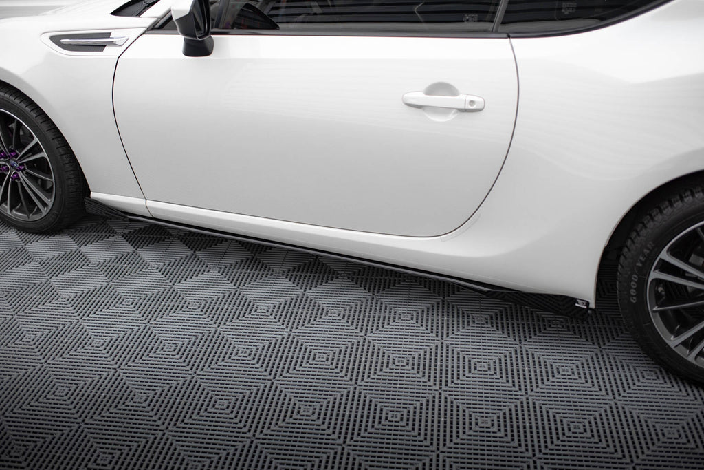 Maxton Design Street Pro Side Skirts Diffusers + Flaps para Subaru BRZ Mk1 / Mk1 Facelift - imagen 1