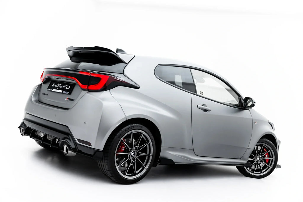 Maxton Design Street Pro Side Skirts Diffusers + Flaps para Toyota GR Yaris Mk4 Facelift - imagen 1