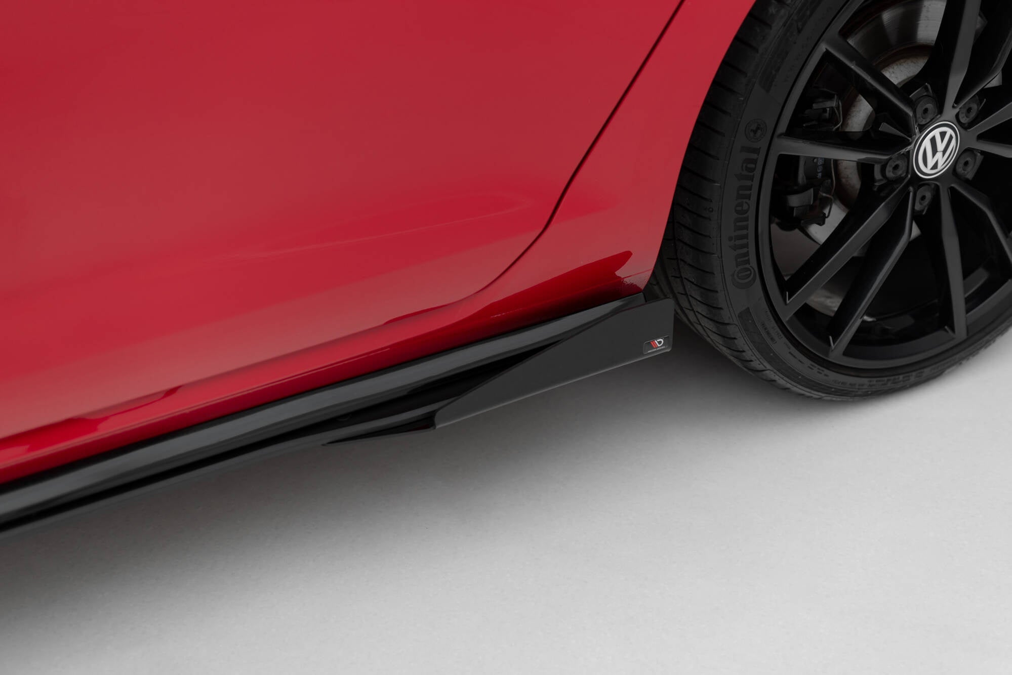 Maxton Design Street Pro Side Skirts Diffusers + Flaps para Volkswagen Golf R / R-Line Mk7 Facelift - imagen 4