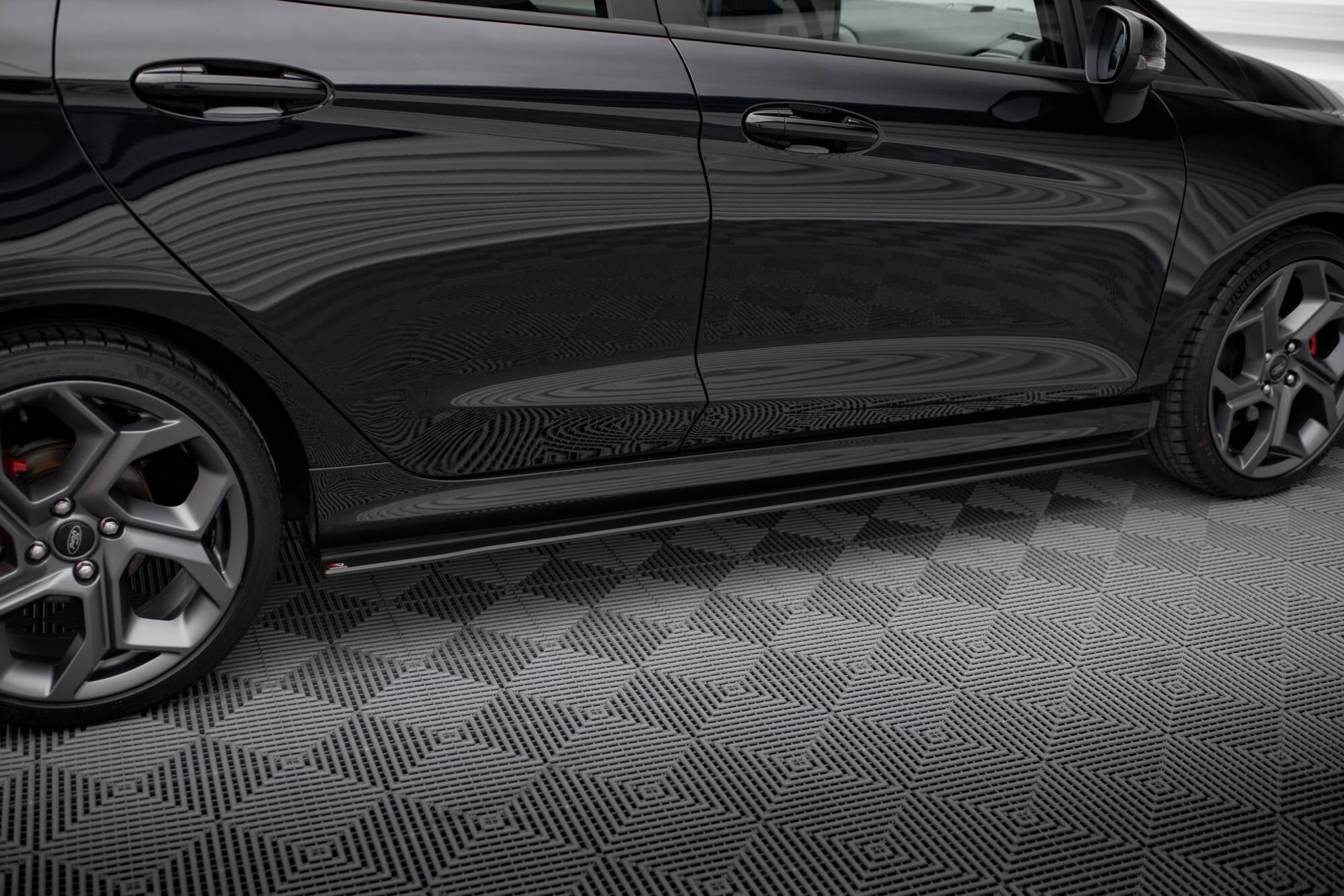 Maxton Design Street Pro Side Skirts Diffusers para Ford Fiesta ST / ST-Line Mk8 - imagen 1