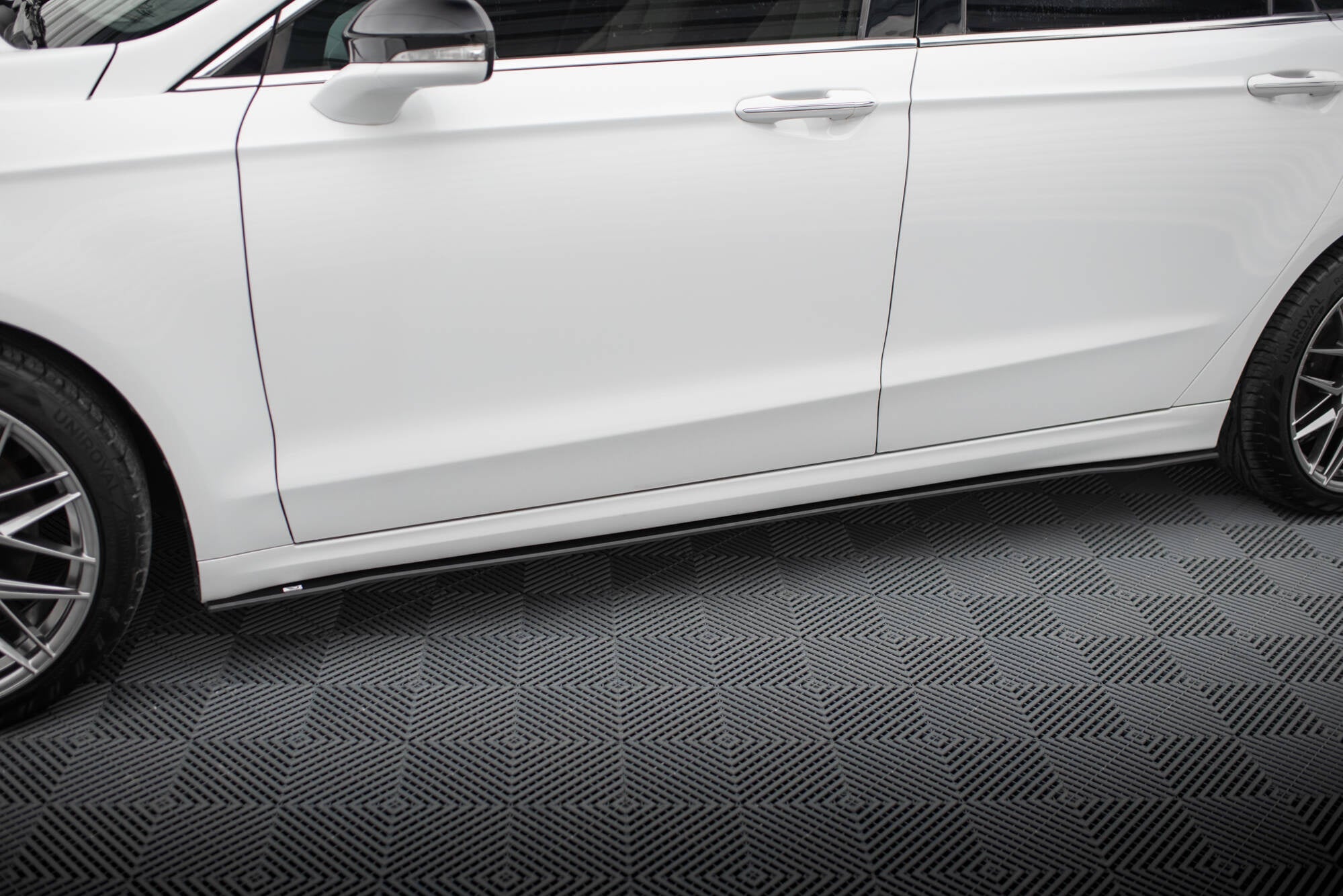 Maxton Design Street Pro Side Skirts Diffusers para Ford Mondeo Sport Mk5 Facelift / Fusion Sport Mk2 Facelift - imagen 1