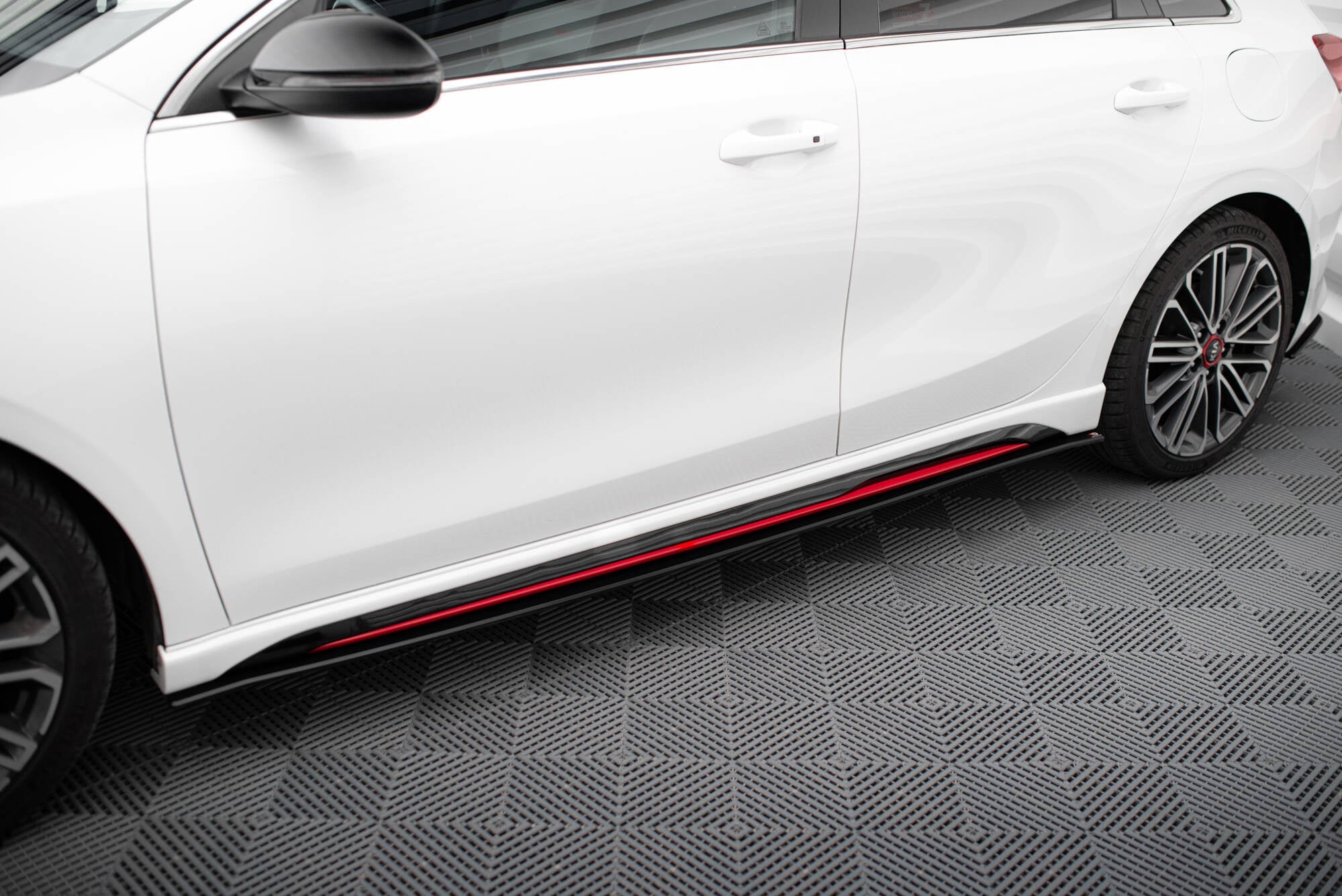 Maxton Design Street Pro Side Skirts Diffusers para Kia Ceed GT Mk3 / Proceed Mk1 - imagen 1
