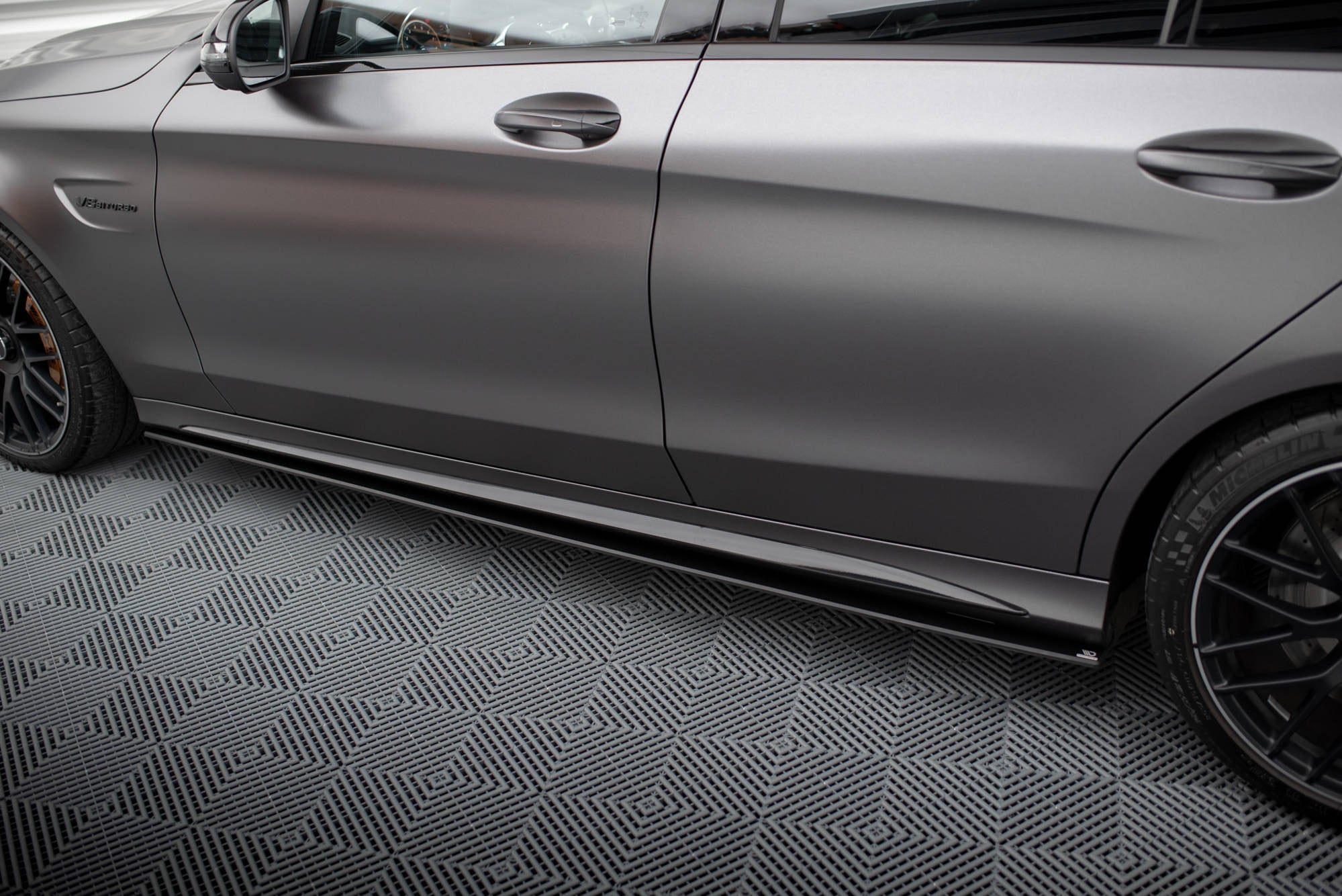 Maxton Design Street Pro Side Skirts Diffusers para Mercedes-AMG C63 Sedan / Estate W205 Facelift - imagen 2