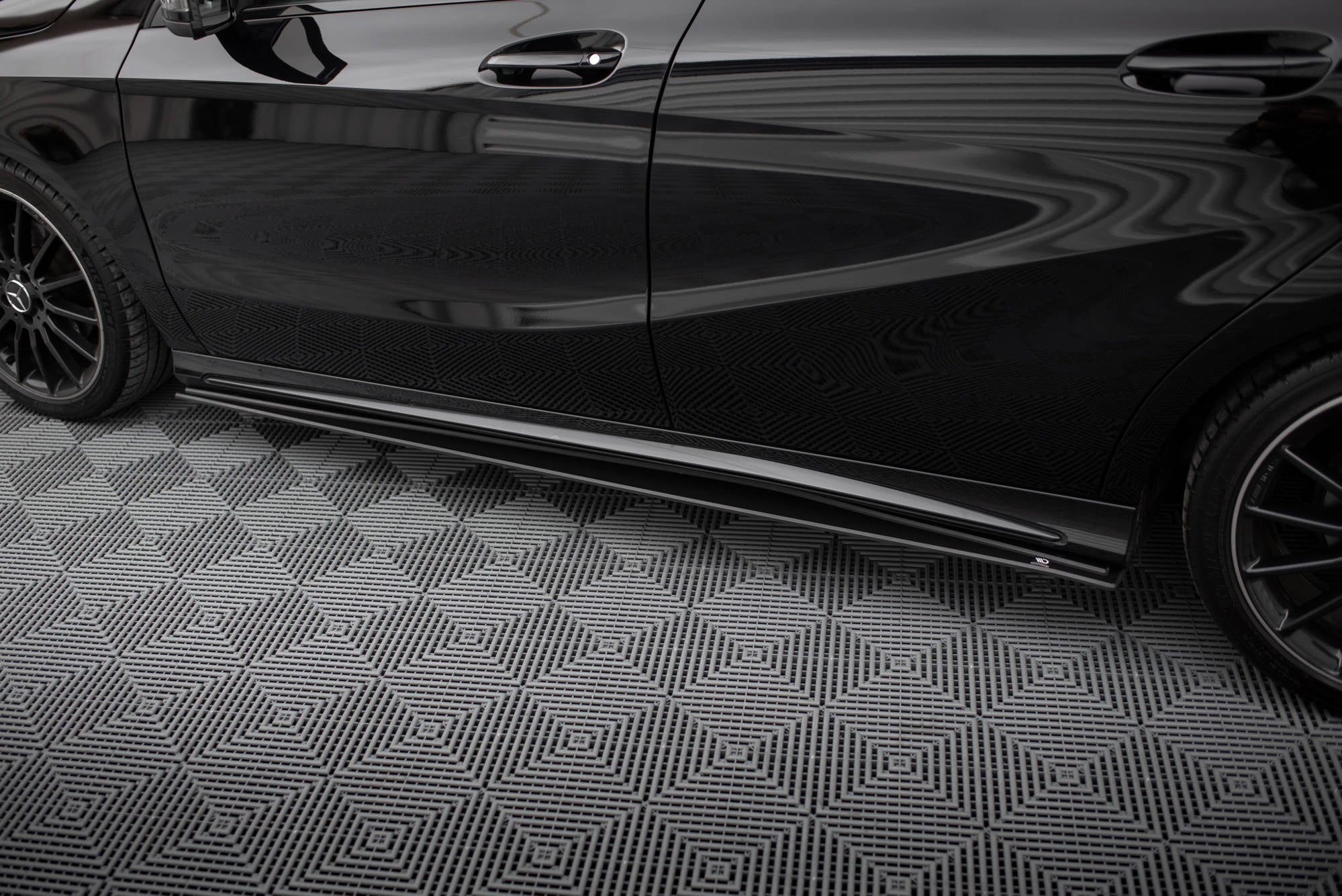 Maxton Design Street Pro Side Skirts Diffusers para Mercedes-Benz A AMG-Line W176 Facelift - imagen 3