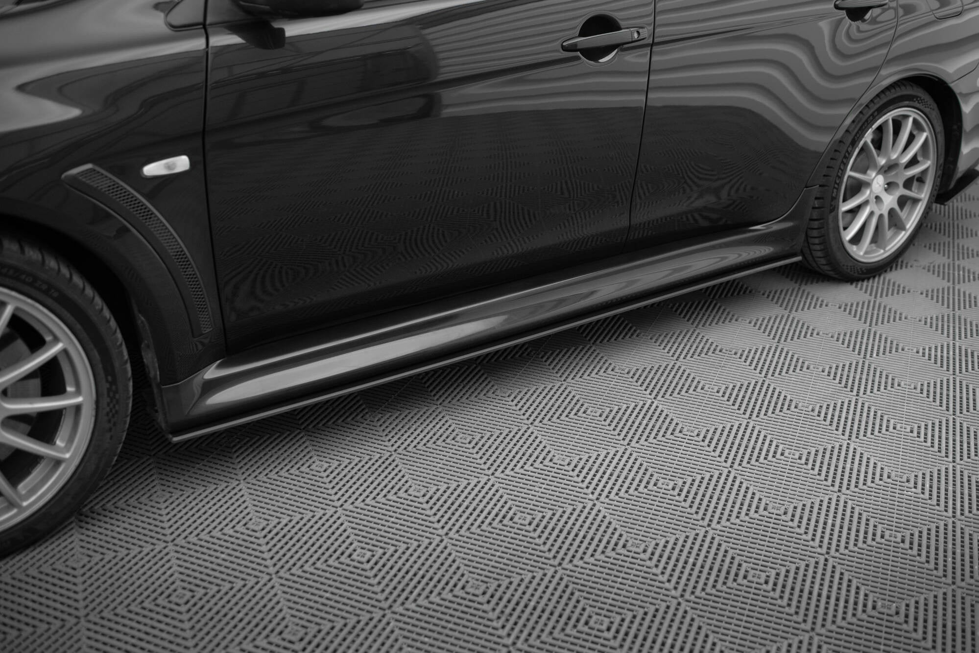 Maxton Design Street Pro Side Skirts Diffusers para Mitsubishi Lancer EVO X - imagen 1