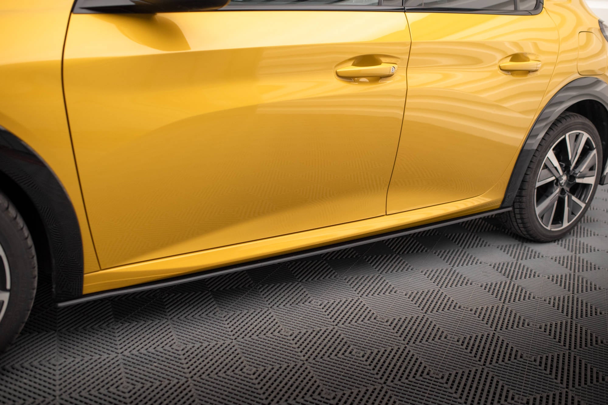 Maxton Design Street Pro Side Skirts Diffusers para Peugeot 208 GT Mk2 - imagen 1