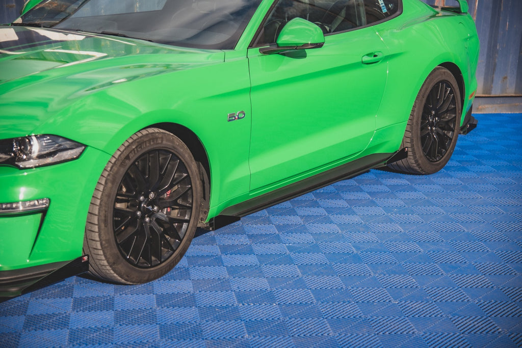 Maxton Design Street Pro Side Skirts Diffusers V.1 + Flaps para Ford Mustang GT Mk6 Facelift - imagen 1