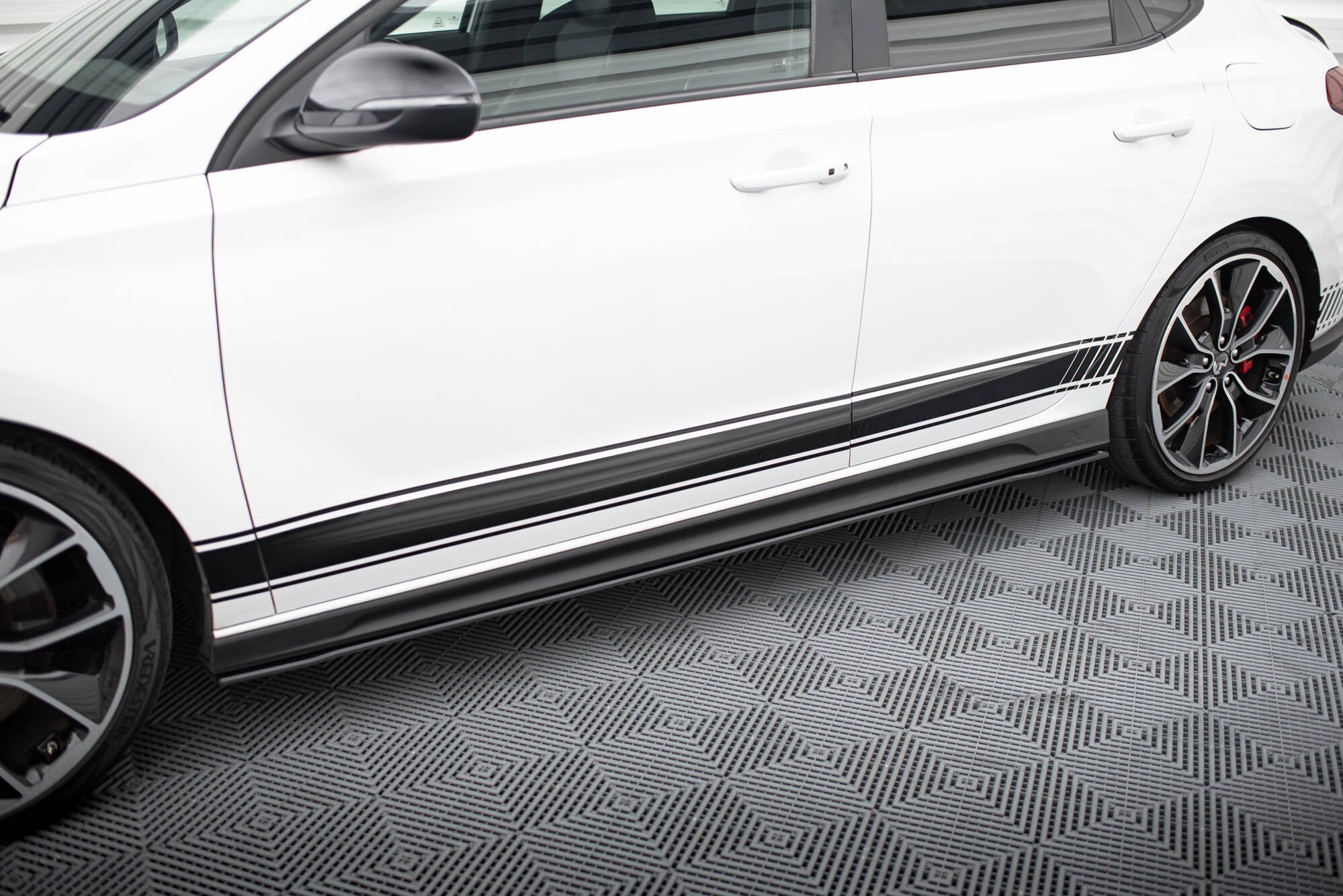 Maxton Design Street Pro Side Skirts Diffusers V.1 para Hyundai I30 N / N-Line Hatchback / Fastback Mk3 / Mk3 Facelift - imagen 1