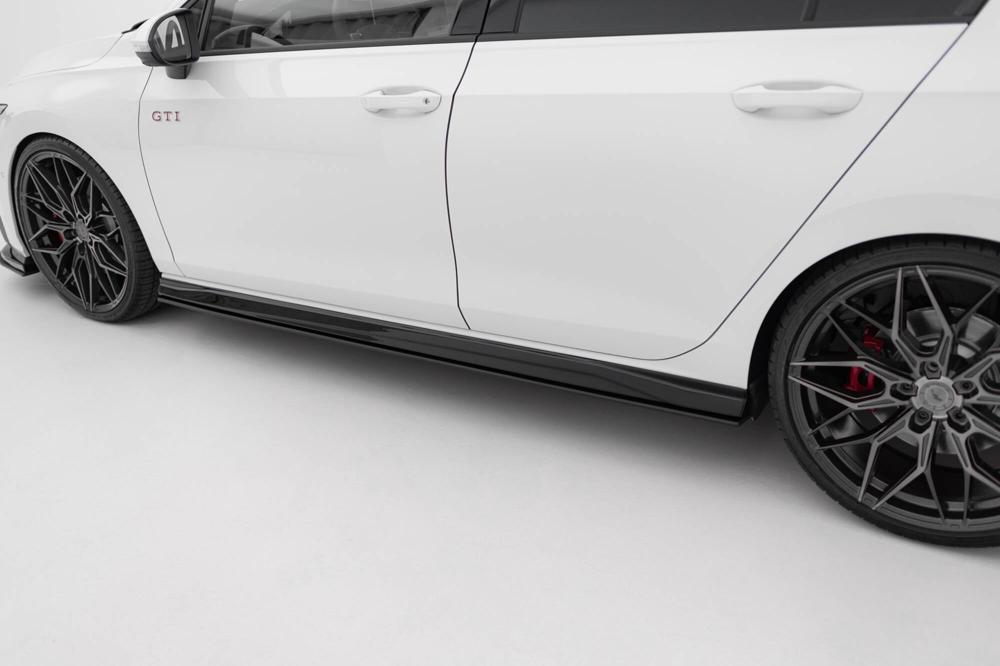 Maxton Design Street Pro Side Skirts Diffusers V.2 para Volkswagen Golf GTI / GTE / GTI Clubsport / R-Line Mk8 - imagen 3