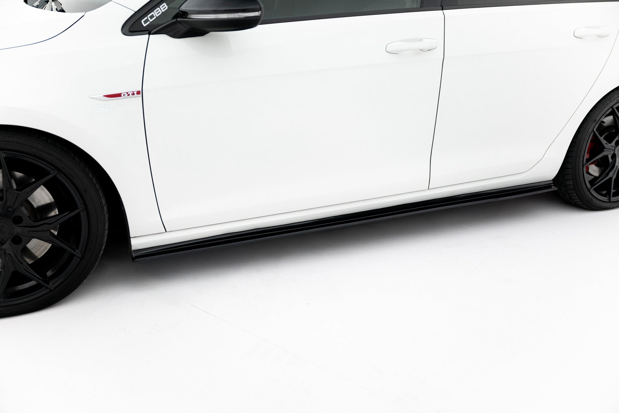 Maxton Design Street Pro Side Skirts Diffusers para Volkswagen Golf Mk7 GTI - imagen 1