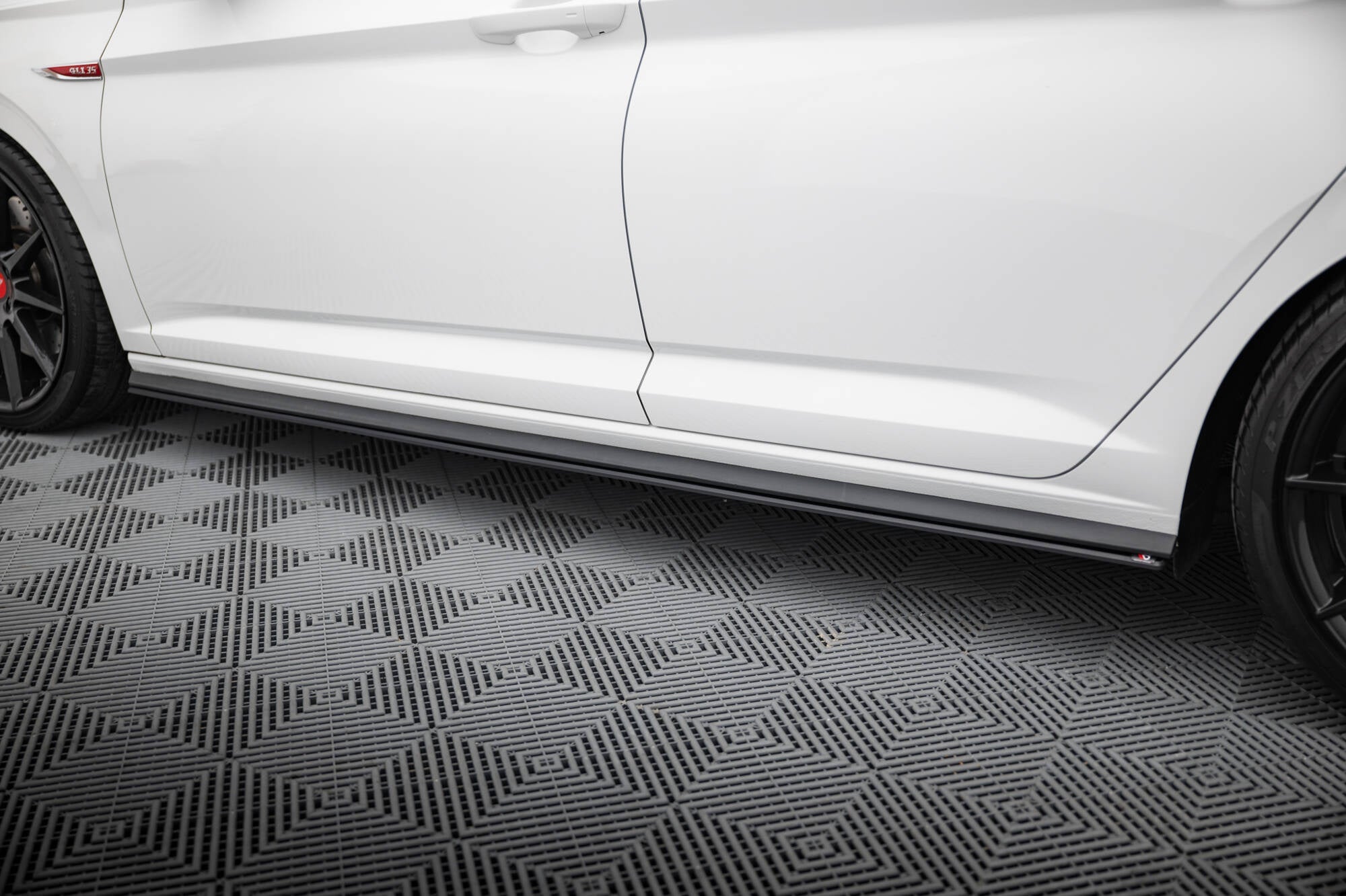 Maxton Design Street Pro Side Skirts Diffusers para Volkswagen Jetta GLI Mk7 - imagen 3