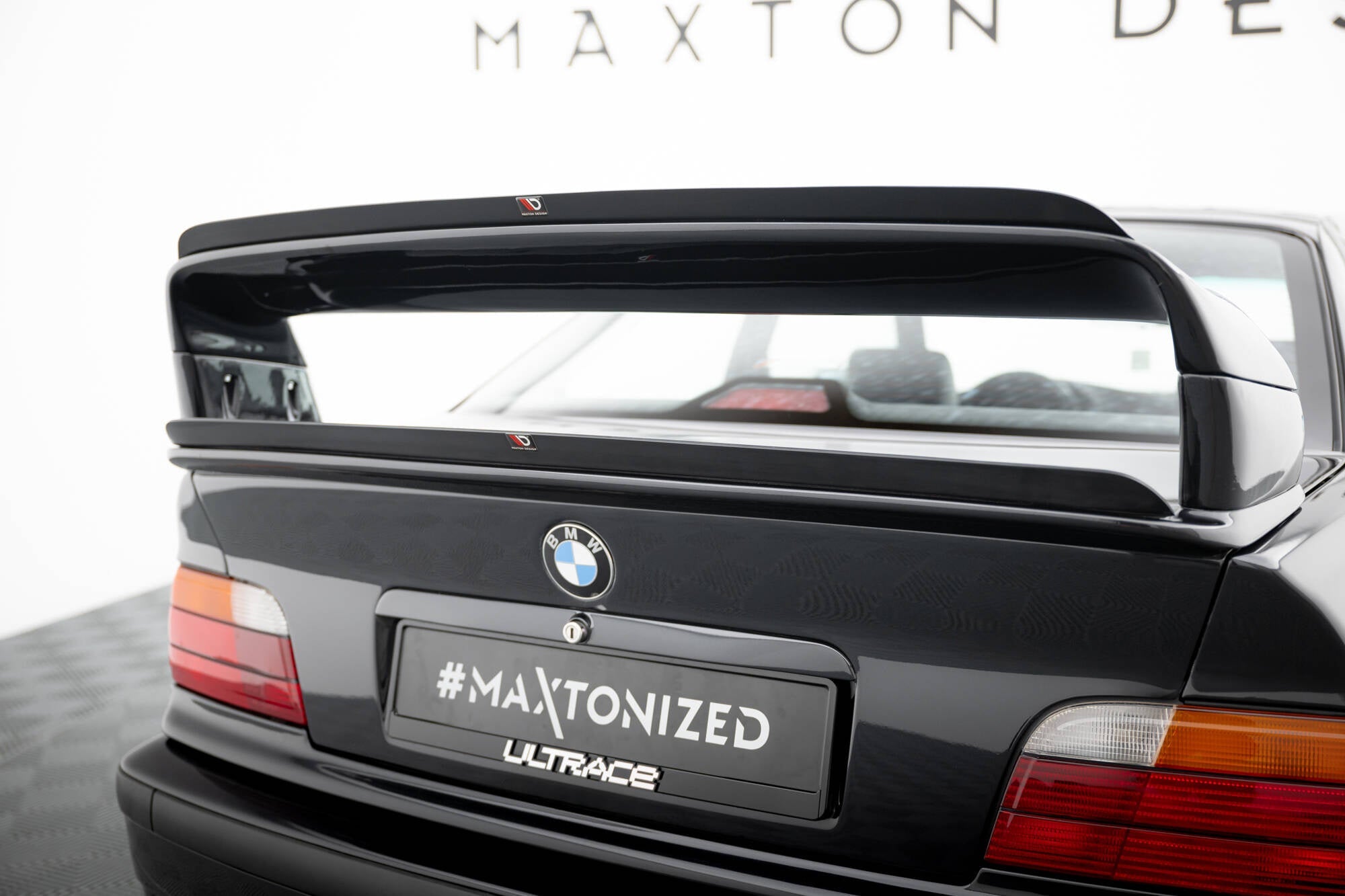 Maxton Design Bottom Spoiler Cap para BMW M3 / 3 M-Pack E36 Coupe GT Class - imagen 1