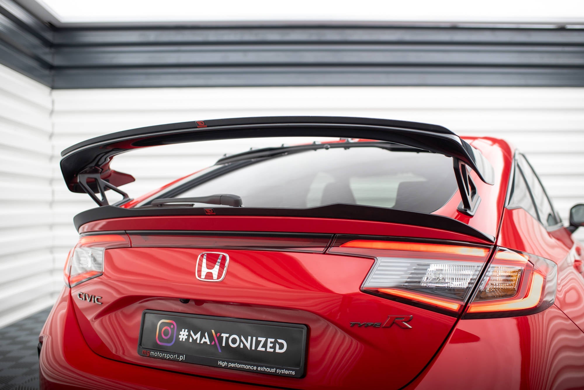 Maxton Design Lower Spoiler Cap para Honda Civic Type-R Mk 11 - imagen 1