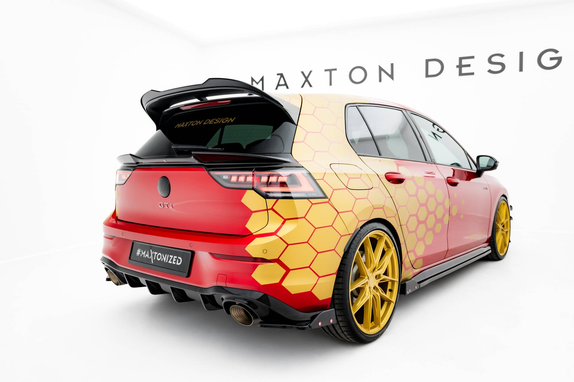 Maxton Design Lower Spoiler Cap 3D para Volkswagen Golf GTI / GTI Clubsport / R / R-Line / GTE / GTD Mk8 / Mk8 Facelift - imagen 2
