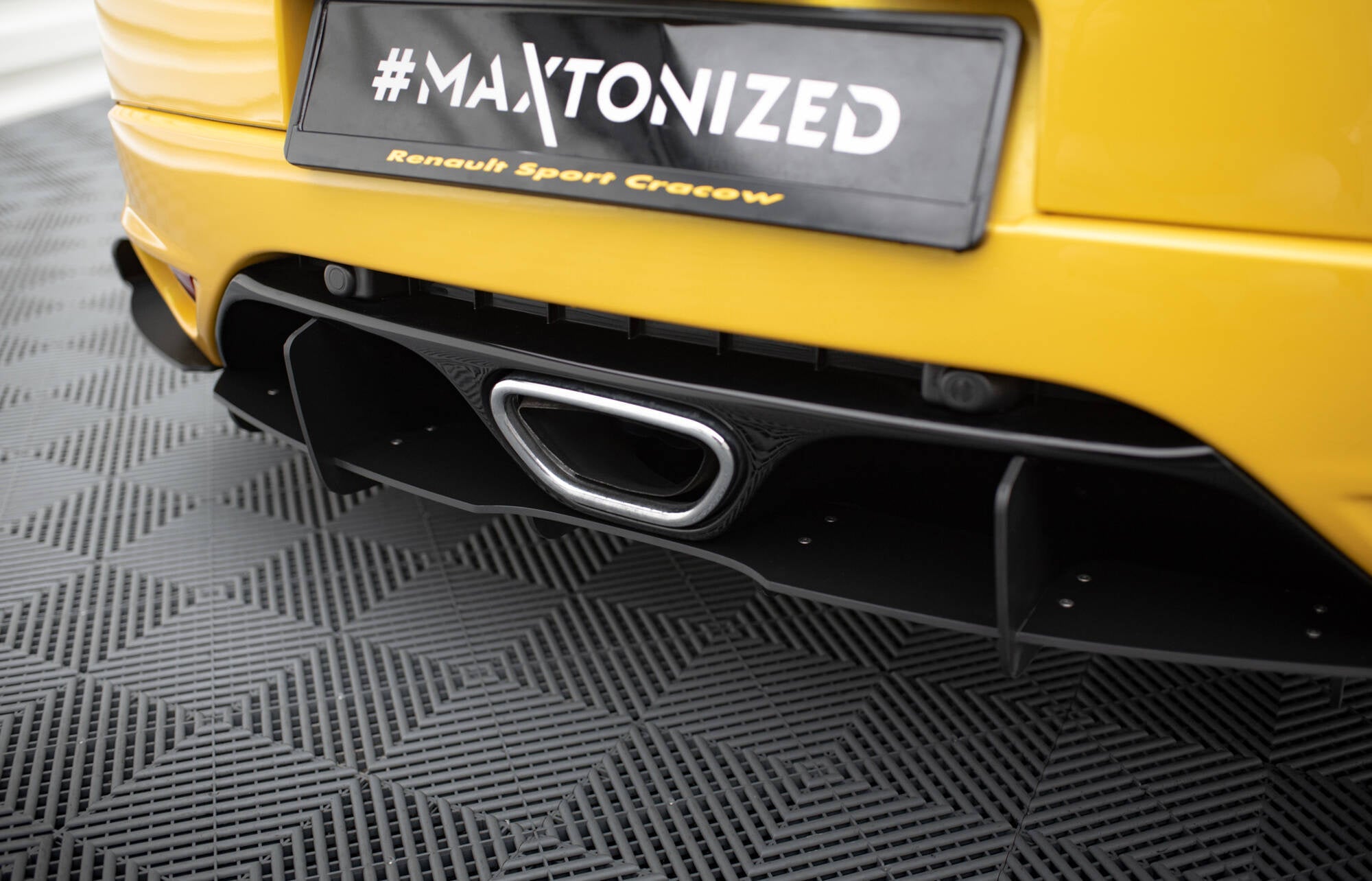 Maxton Design Difusor trasero para Renault MEGANE Mk3 RS - imagen 4