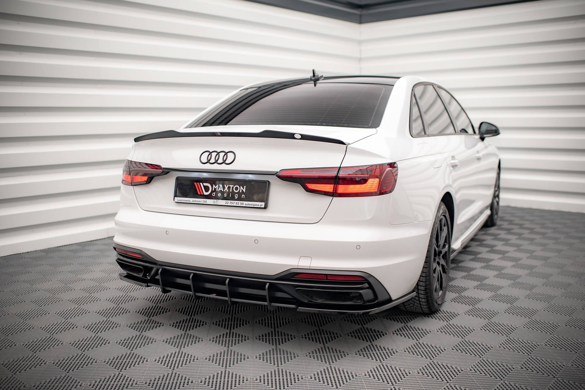 Maxton Design Street Pro Rear Diffuser para Audi A4 B9 Facelift - imagen 2