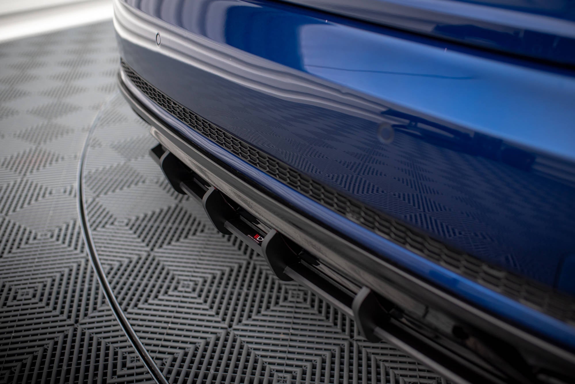 Maxton Design Street Pro Rear Diffuser para Audi A4 Competition B9 - imagen 3