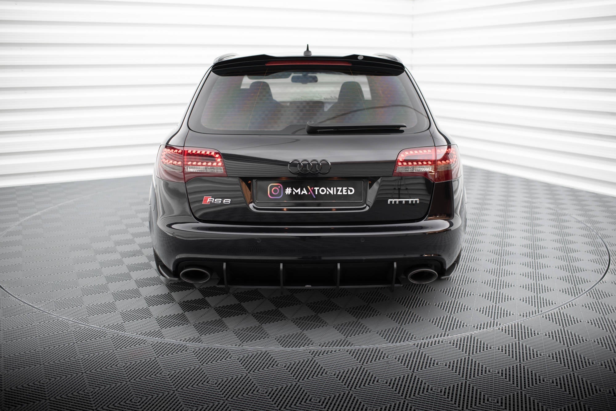 Maxton Design Street Pro Rear Diffuser para Audi RS6 Avant C6 - imagen 1