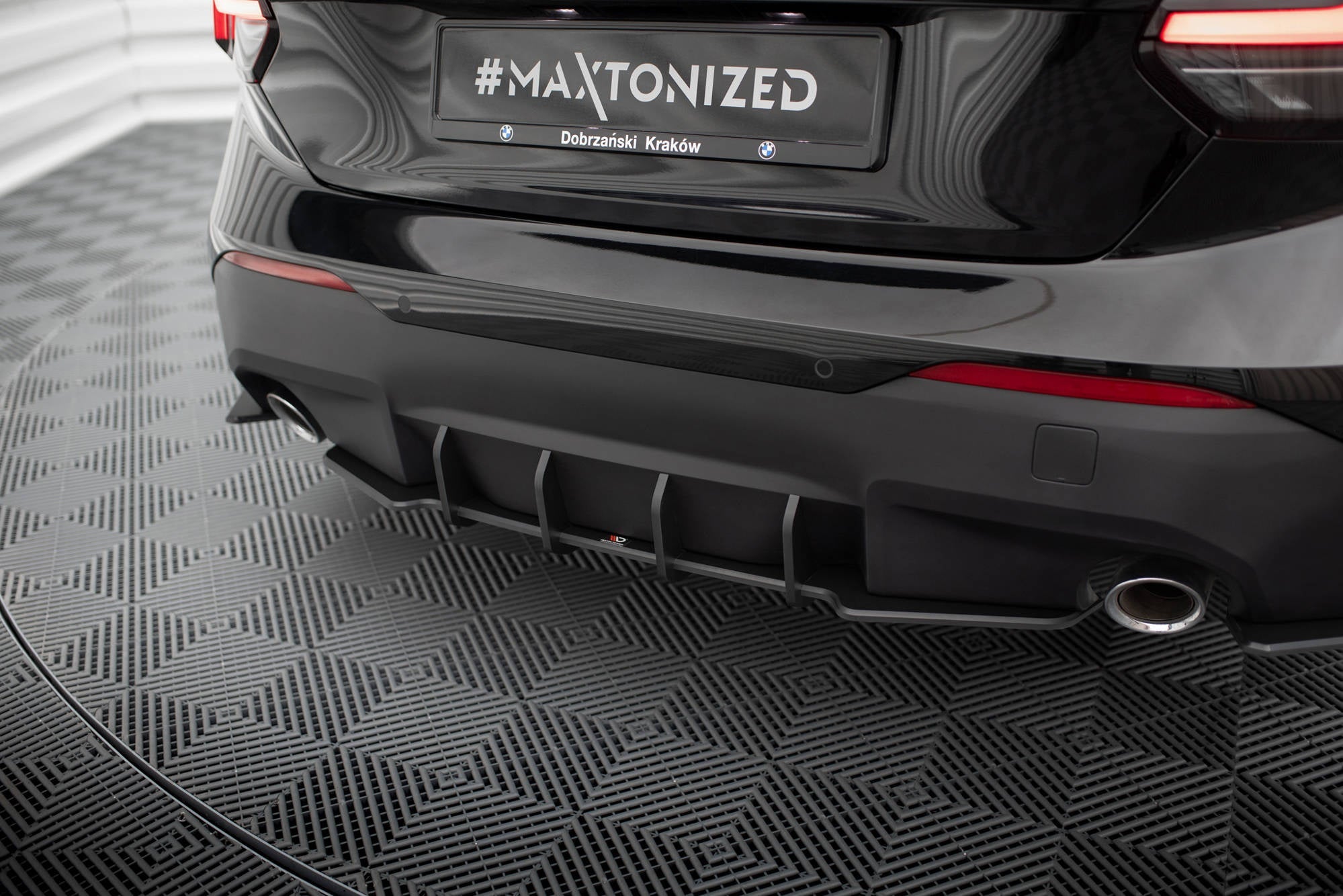 Maxton Design Street Pro Rear Diffuser para BMW 2 Coupe G42 - imagen 1