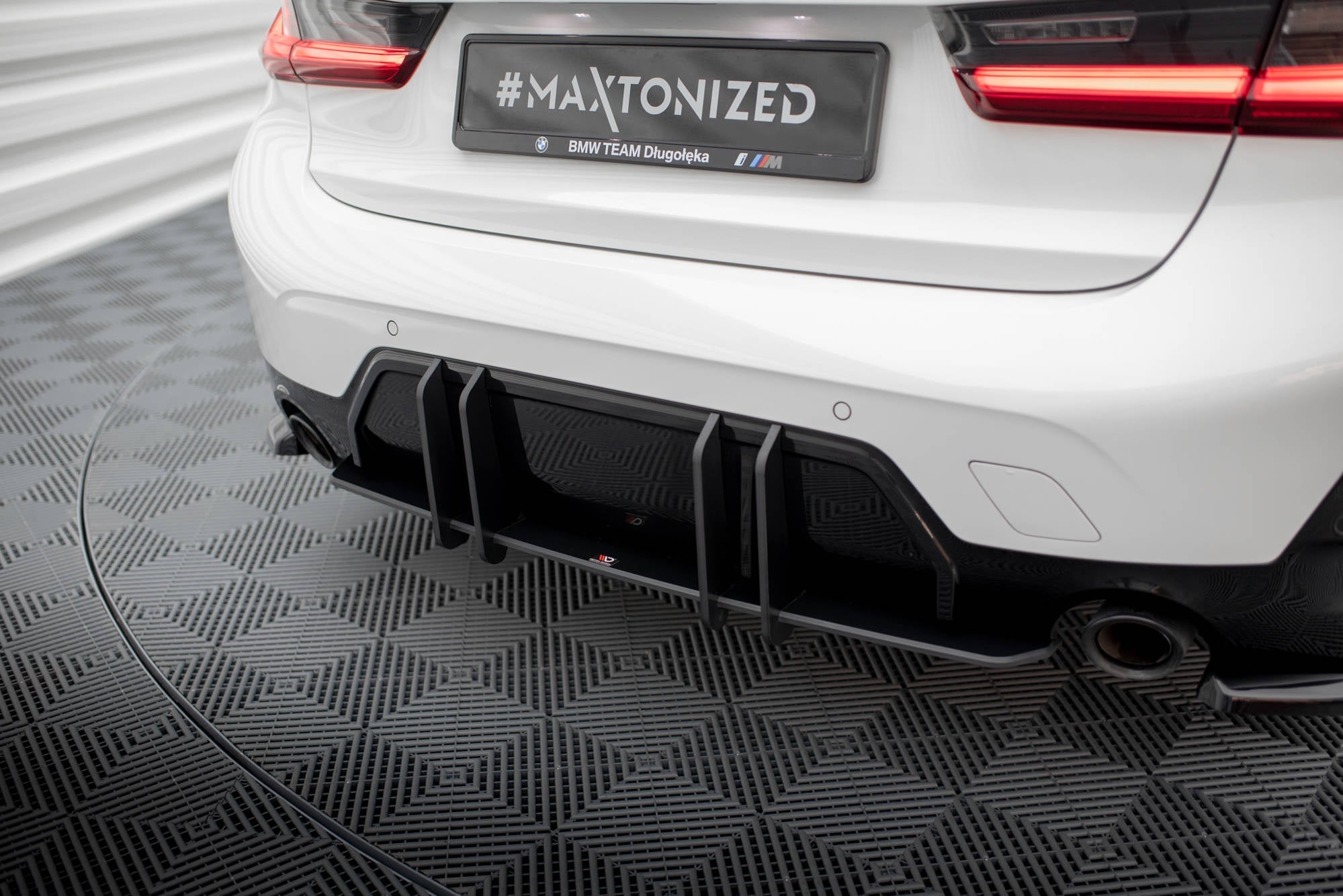 Maxton Design Street Pro Rear Diffuser para BMW 3 M-Pack G20 / G21 Facelift - imagen 1