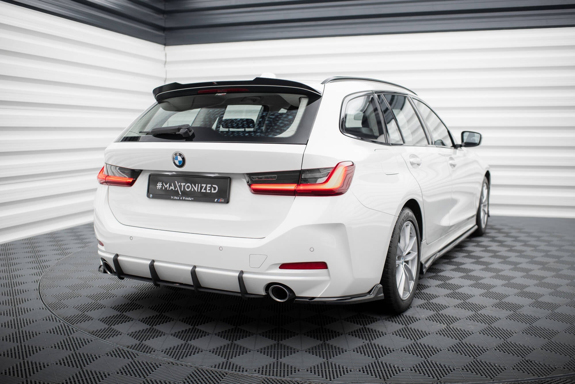 Maxton Design Street Pro Rear Diffuser para BMW 3 Sedan / Touring G20 / G21 Facelift - imagen 1