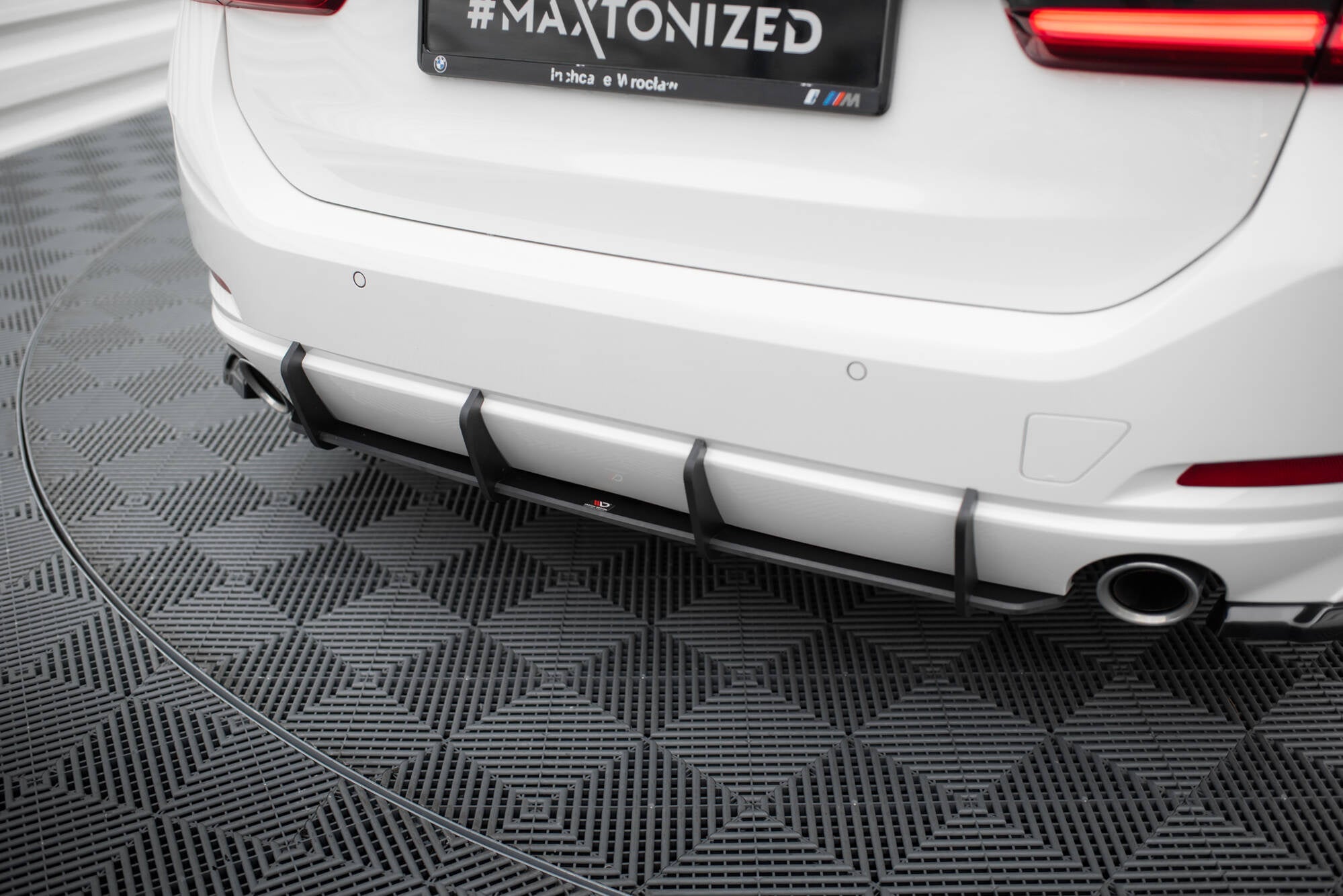 Maxton Design Street Pro Rear Diffuser para BMW 3 Sedan / Touring G20 / G21 Facelift - imagen 2