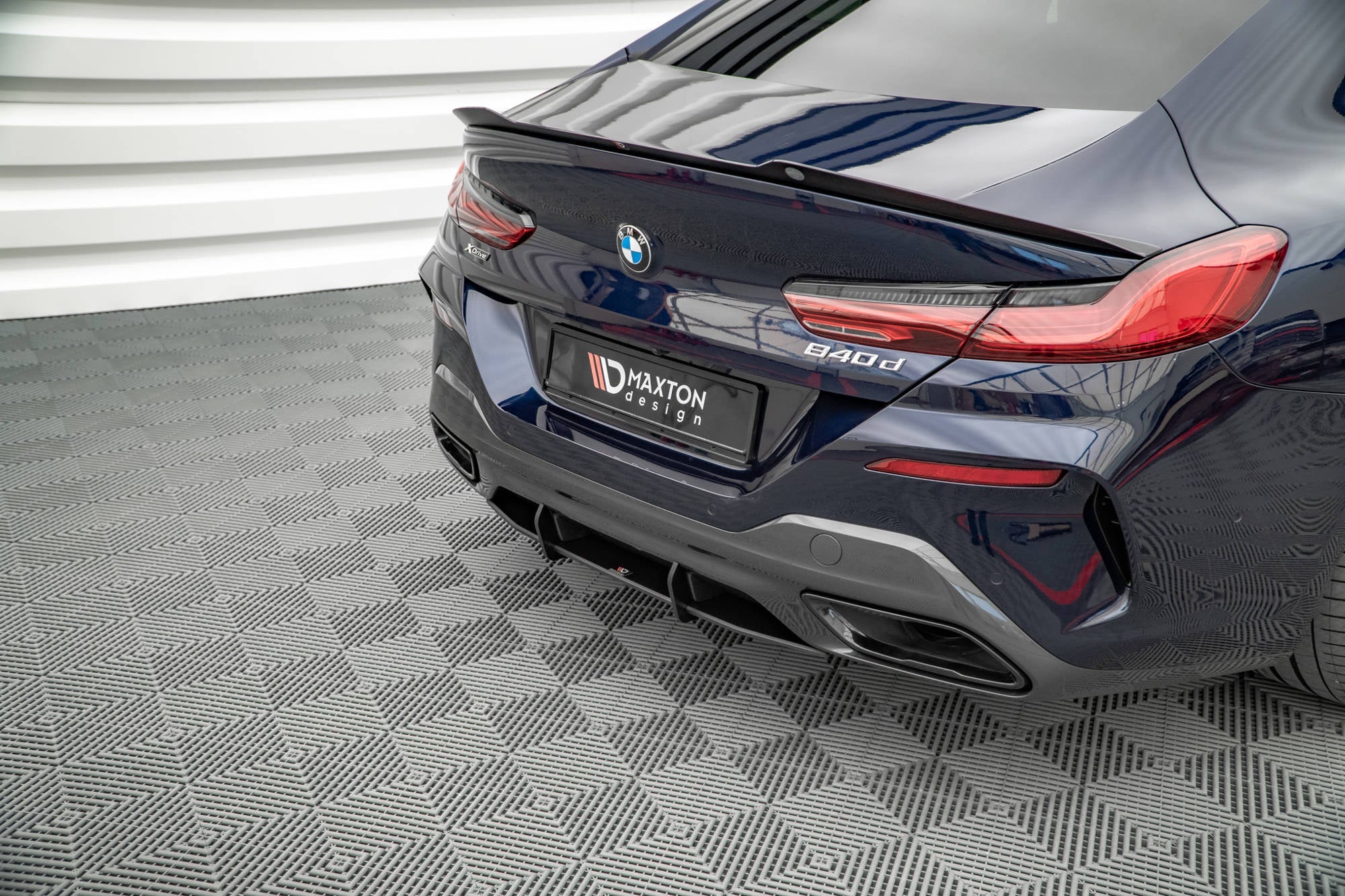 Maxton Design Street Pro Rear Diffuser para BMW 8 Gran Coupe M-Pack G16 - imagen 2
