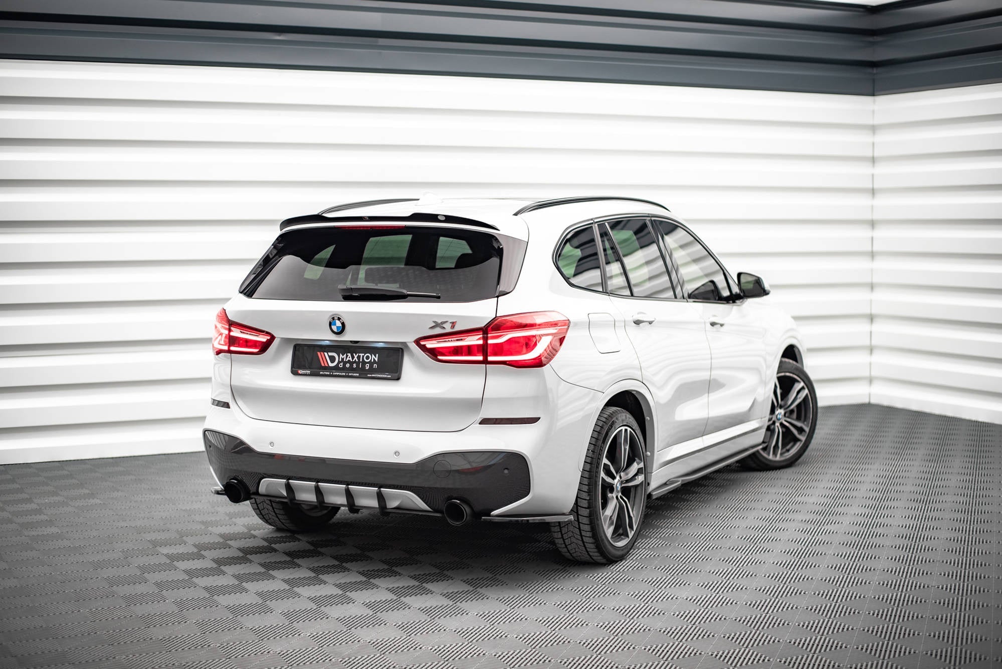 Maxton Design Street Pro Rear Diffuser para BMW X1 M-Pack F48 - imagen 1