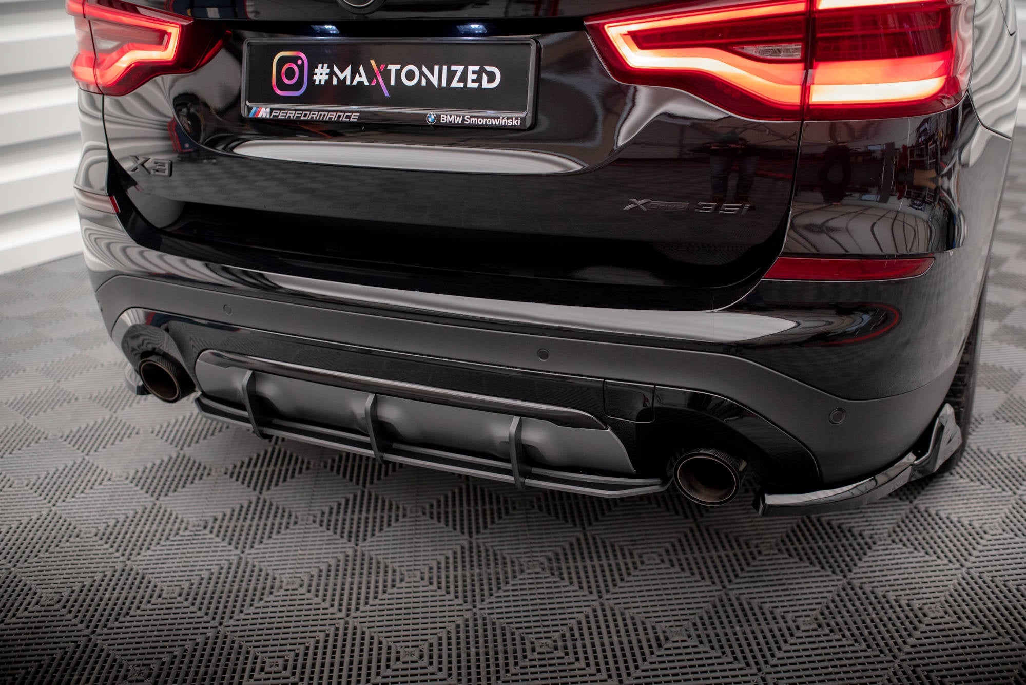 Maxton Design Street Pro Rear Diffuser para BMW X3 G01 - imagen 1