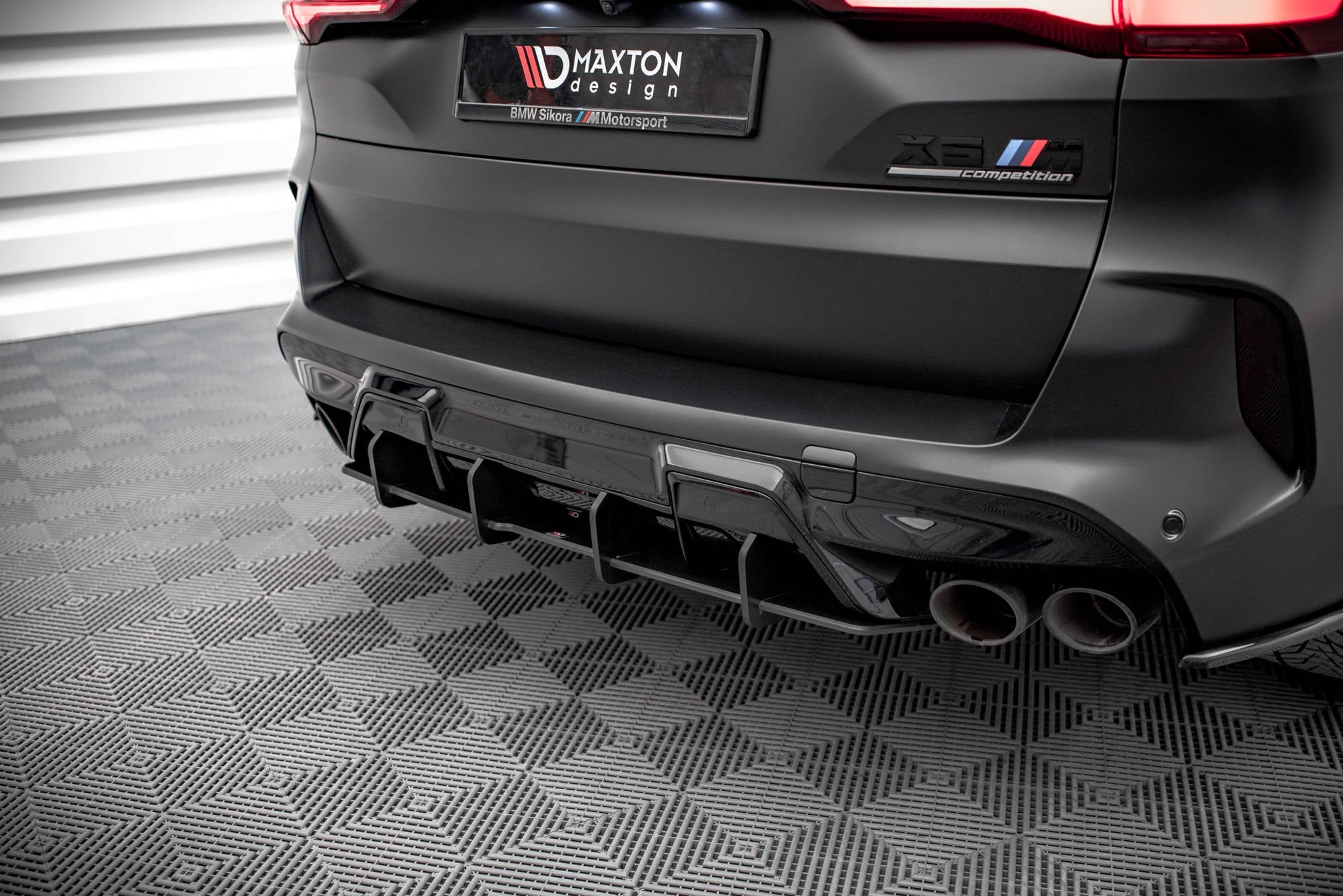 Maxton Design Street Pro Rear Diffuser para BMW X5M F95 / F95 Facelift - imagen 1