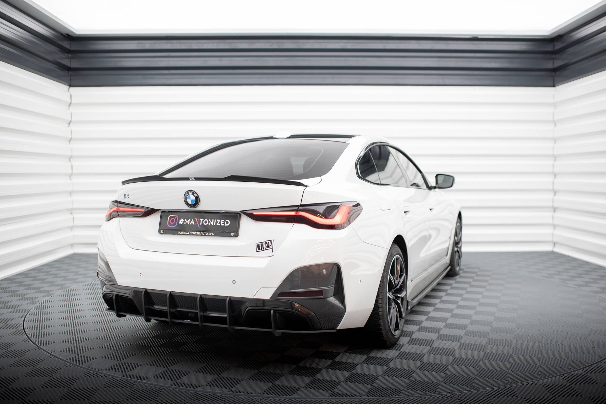 Maxton Design Street Pro Rear Diffuser para BMW i4 M-Pack G26 - imagen 2