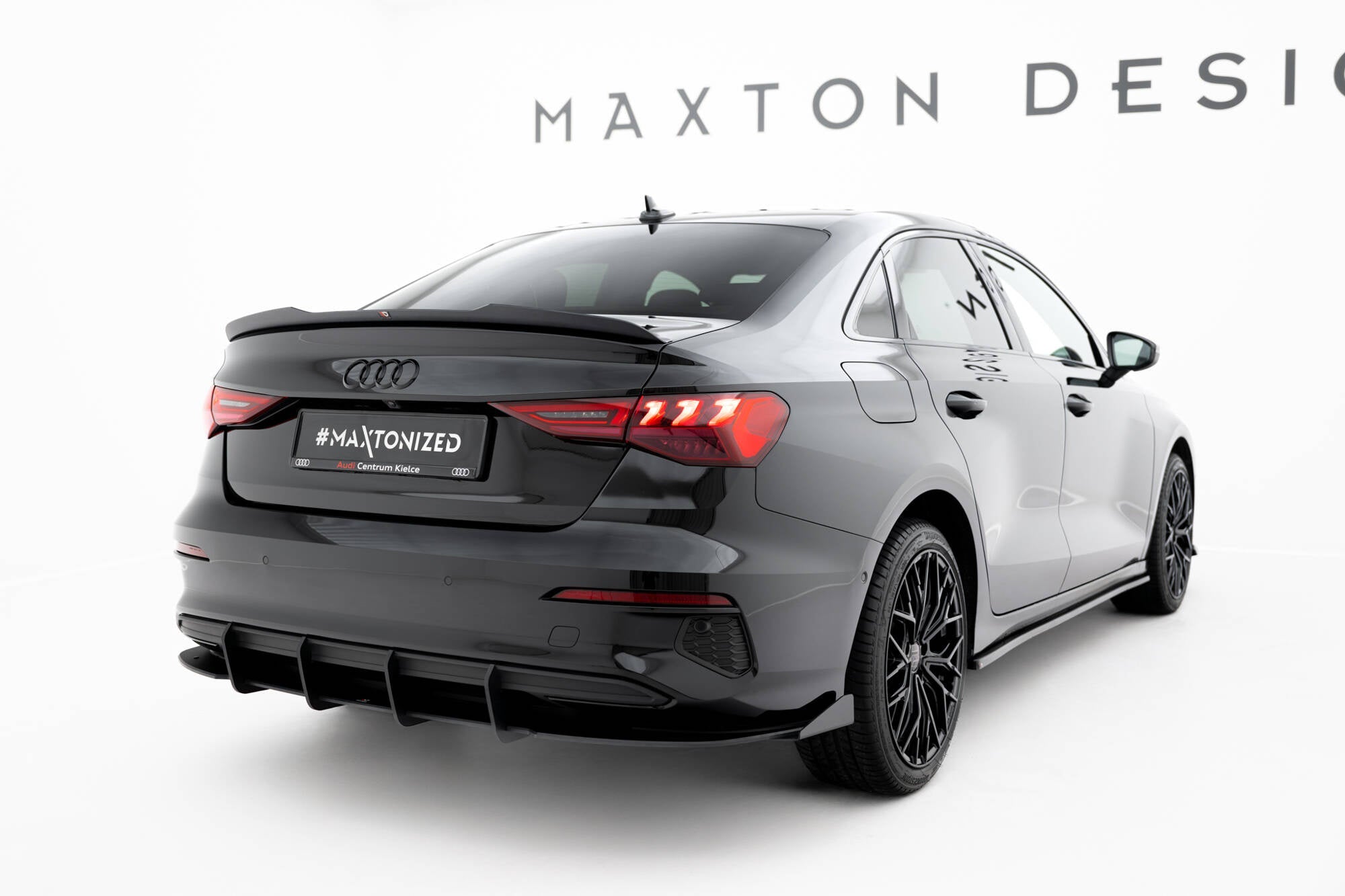 Maxton Design Street Pro Rear Diffuser + Flaps para Audi A3 Sedan 8Y - imagen 1
