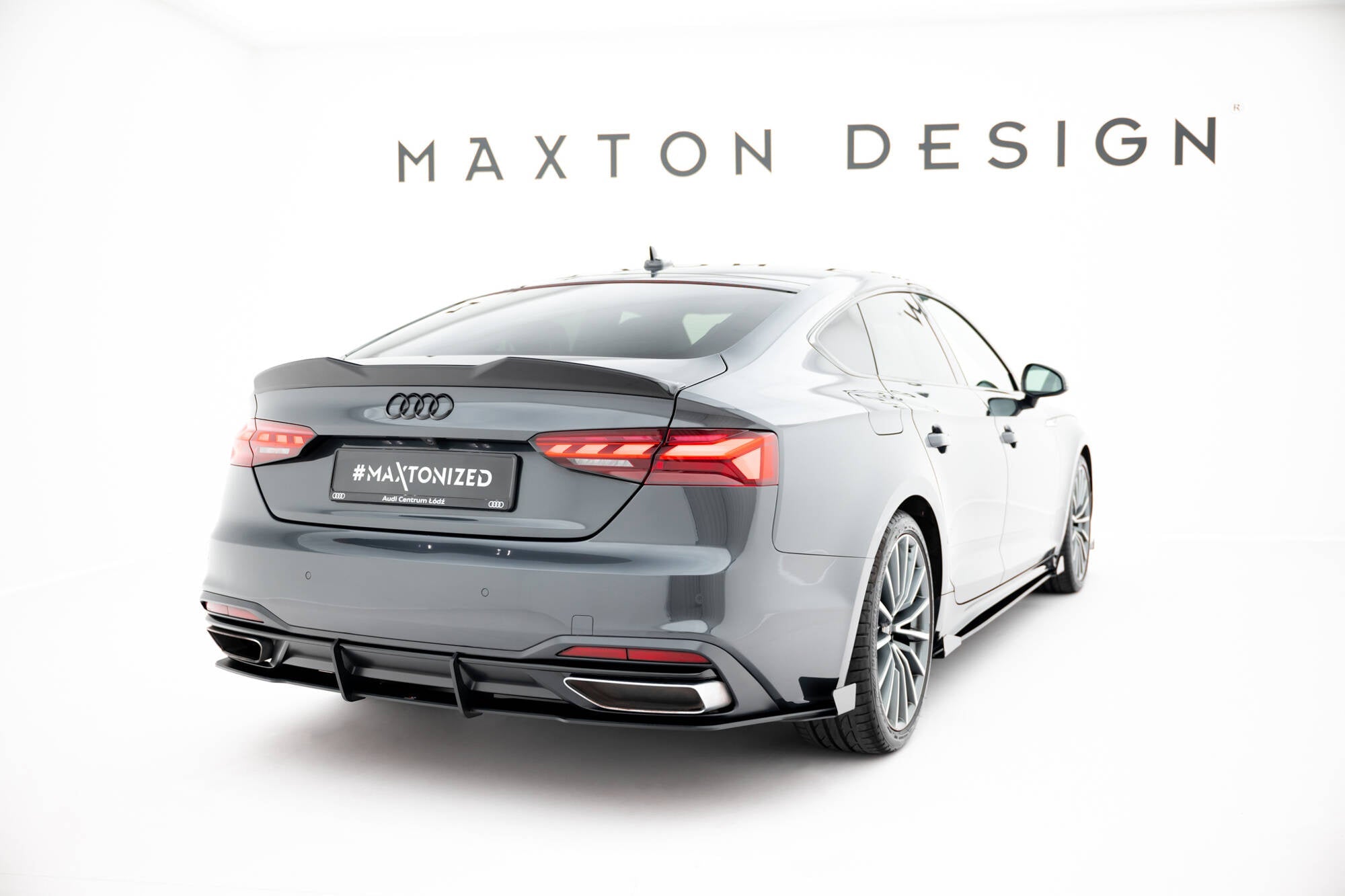 Maxton Design Street Pro Rear Diffuser + Flaps para Audi A5 F5 Facelift - imagen 1