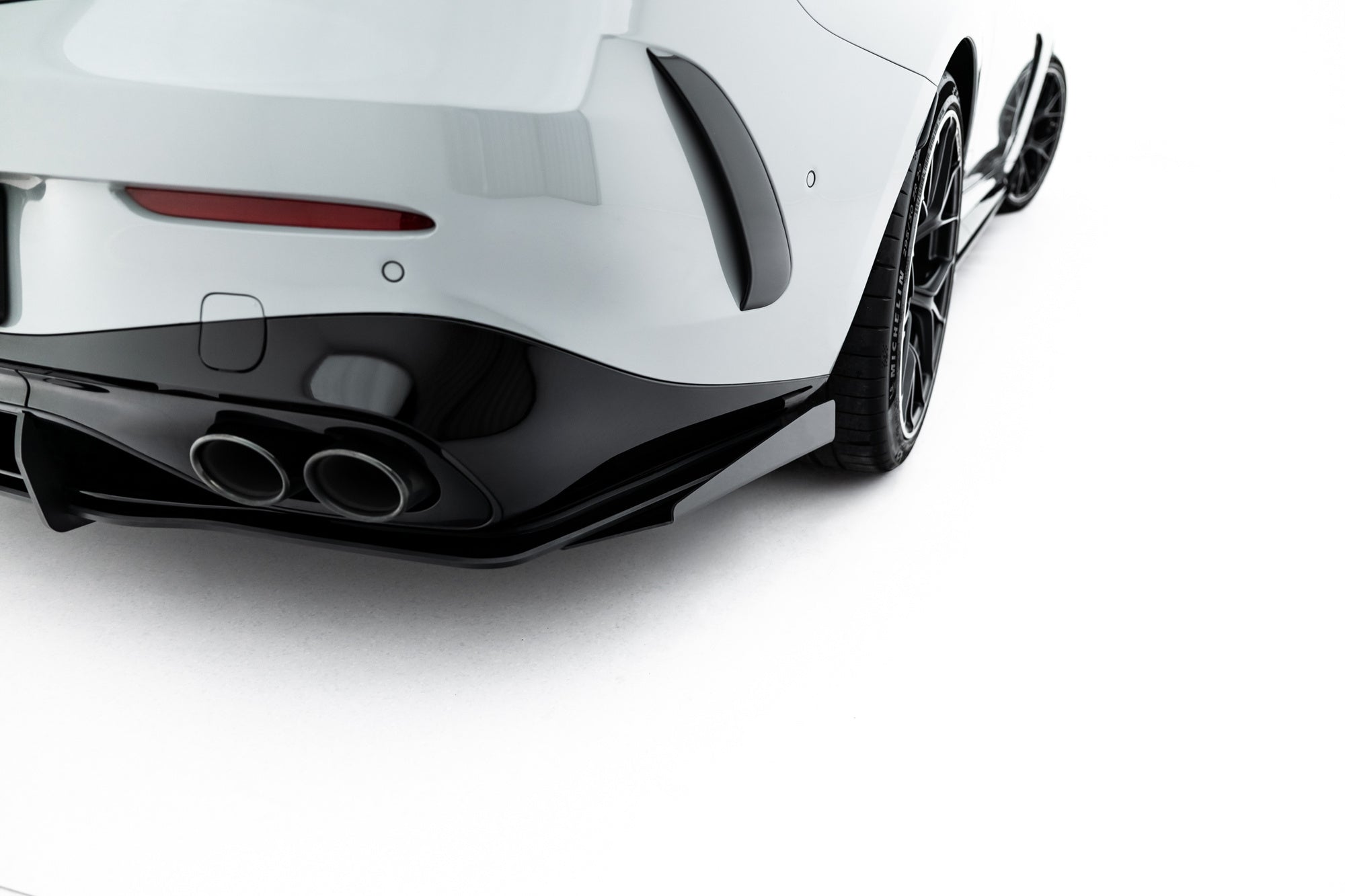 Maxton Design Street Pro Rear Diffuser + Flaps para Mercedes-AMG CLE 53 Aero C236 - imagen 4