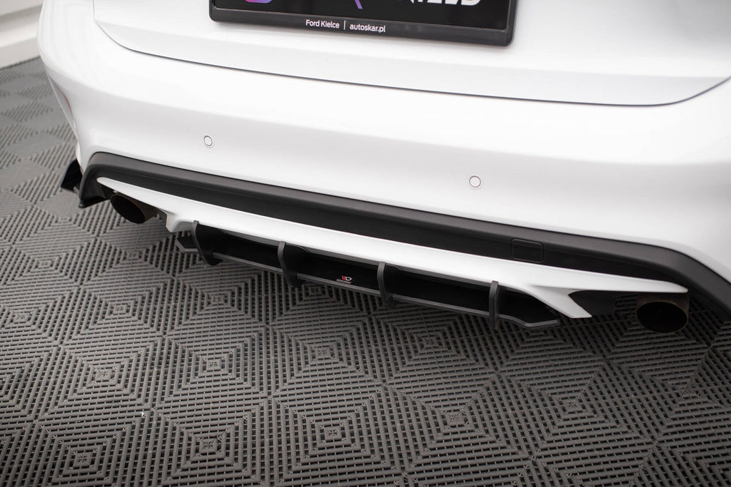 Maxton Design Street Pro Rear Diffuser para Ford Focus ST Mk4 - imagen 1