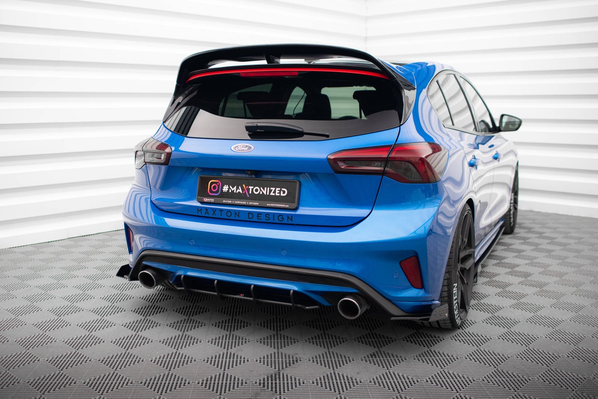 Maxton Design Street Pro Rear Diffuser para Ford Focus ST Mk4 - imagen 4