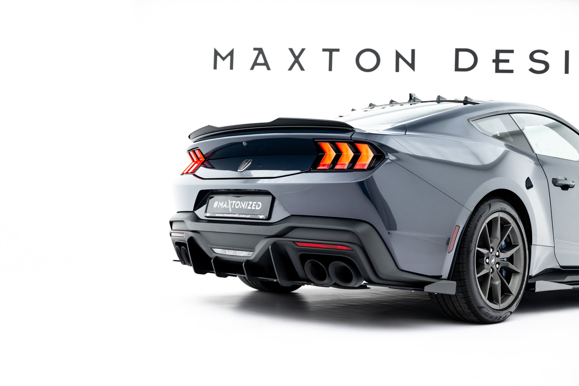 Maxton Design Street Pro Rear Diffuser para Ford Mustang Dark Horse Mk7 - imagen 3