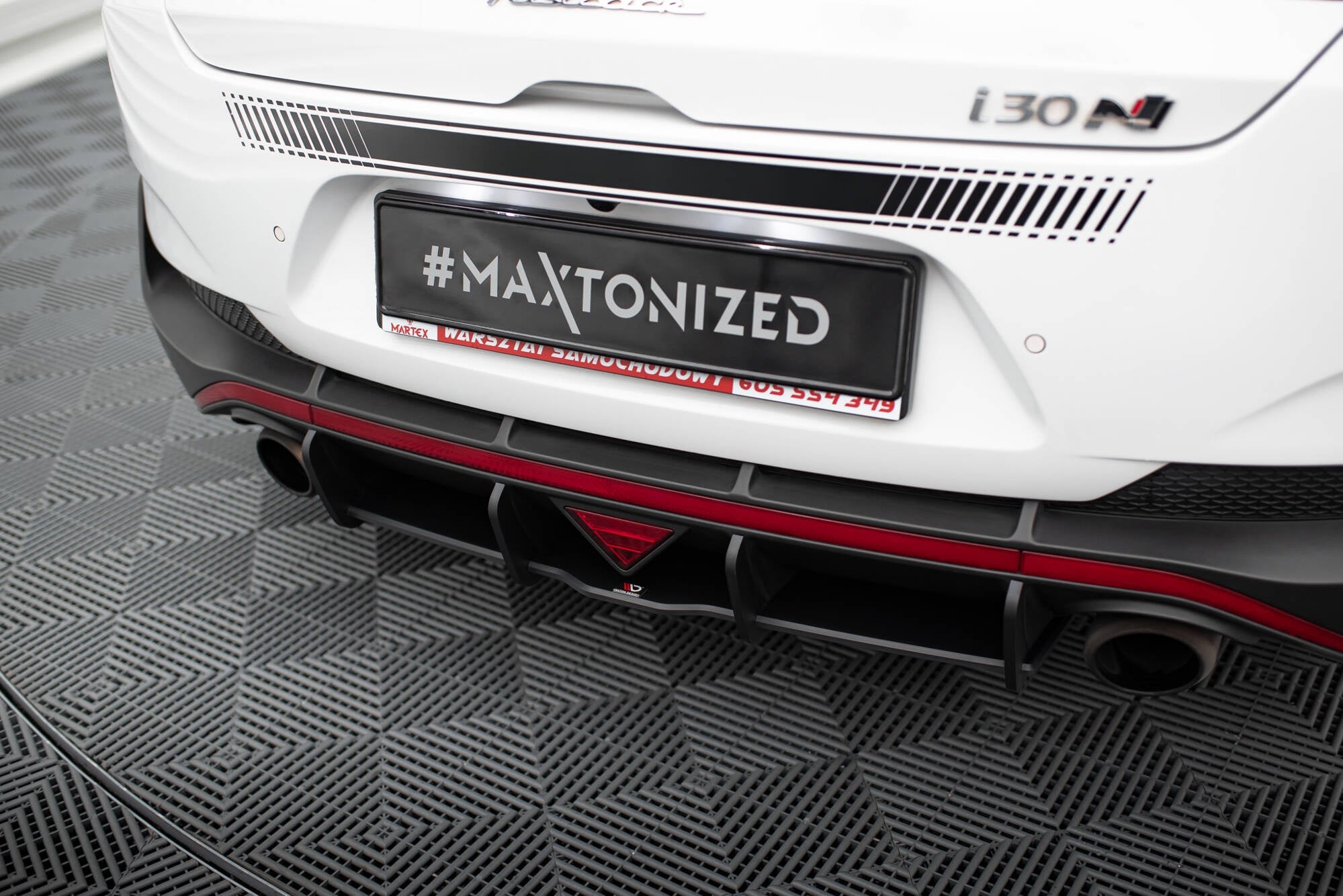 Maxton Design Street Pro Rear Diffuser para Hyundai I30 N Fastback Mk3 - imagen 3